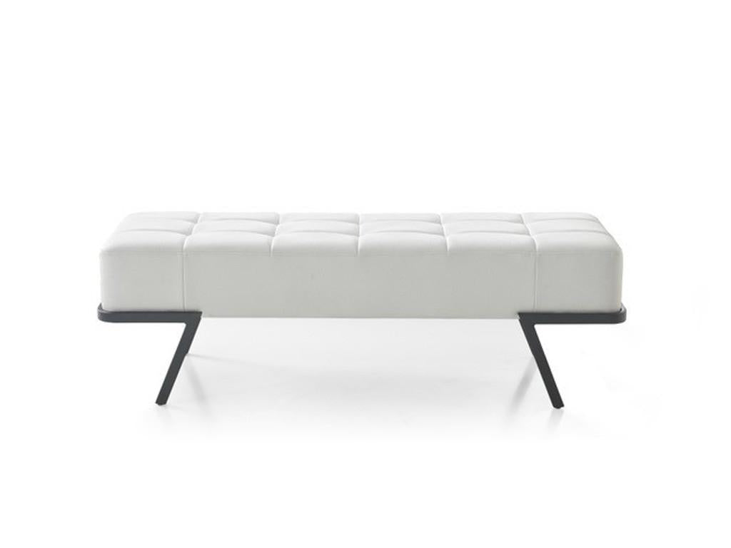57" White And Black Upholstered Upholstered Bedroom Bench Default Title