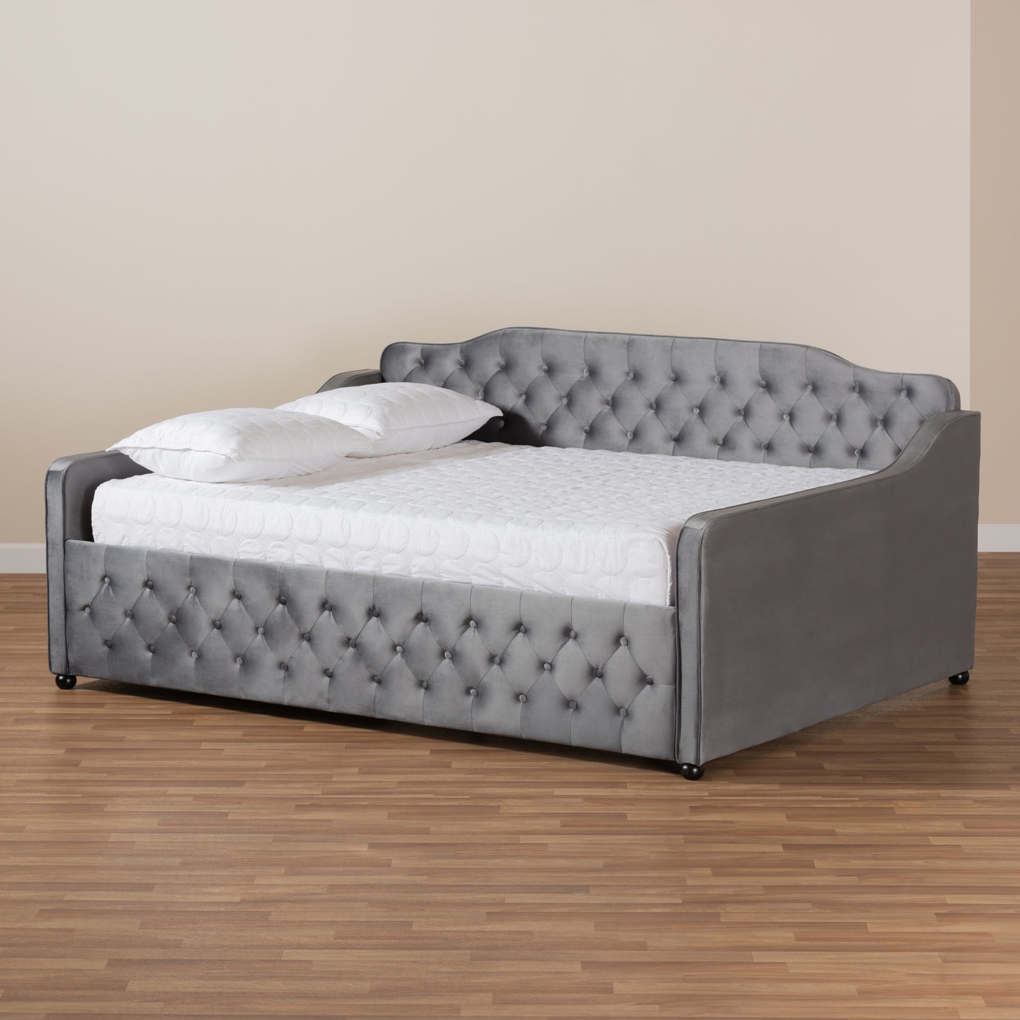 Baxton Studio Freda Transitional and Contemporary Grey Velvet Fabric Upholstered and Button Tufted Queen Size Daybed