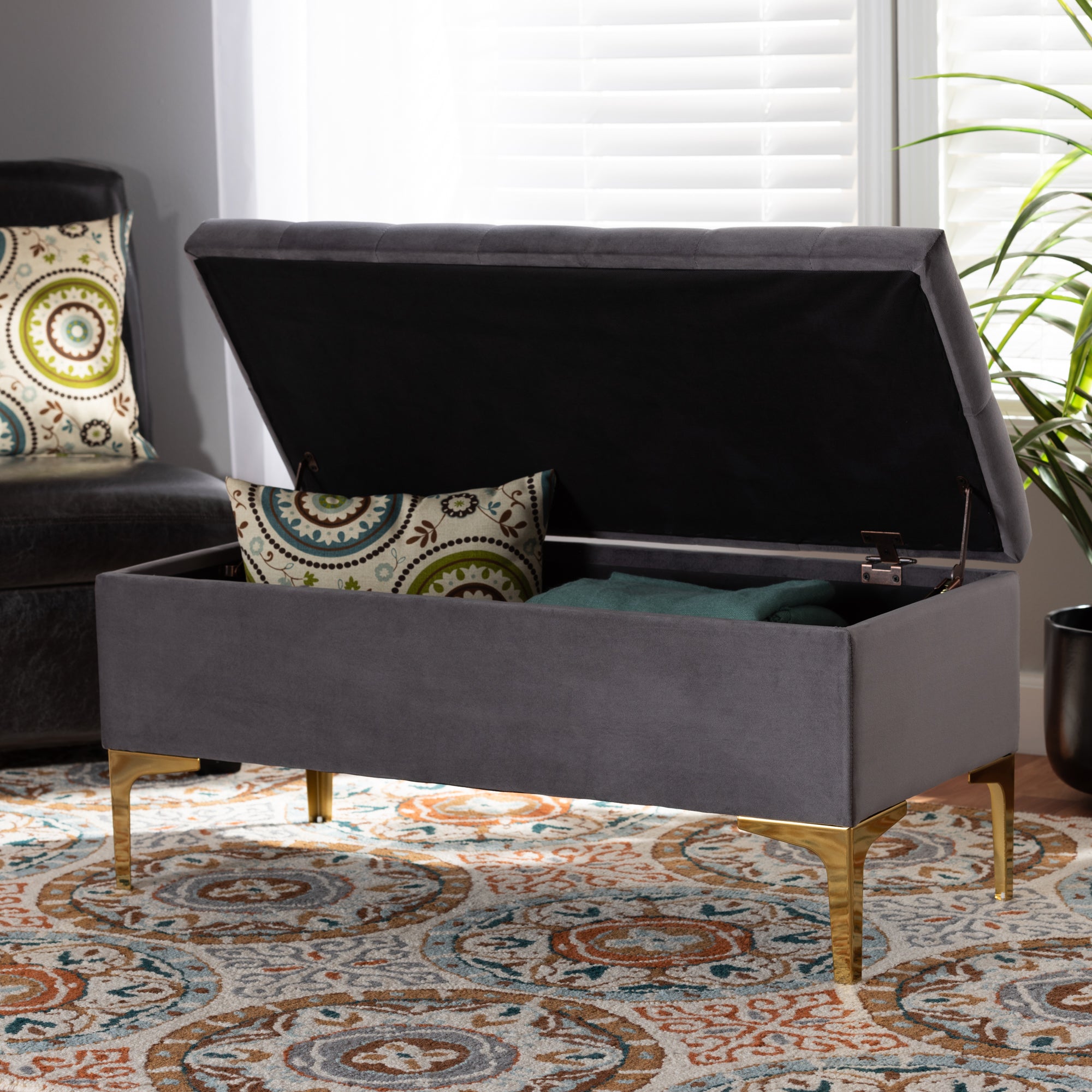 Baxton Studio Valere Glam and Luxe Grey Velvet Fabric Upholstered Gold Finished Button Tufted Storage Ottoman