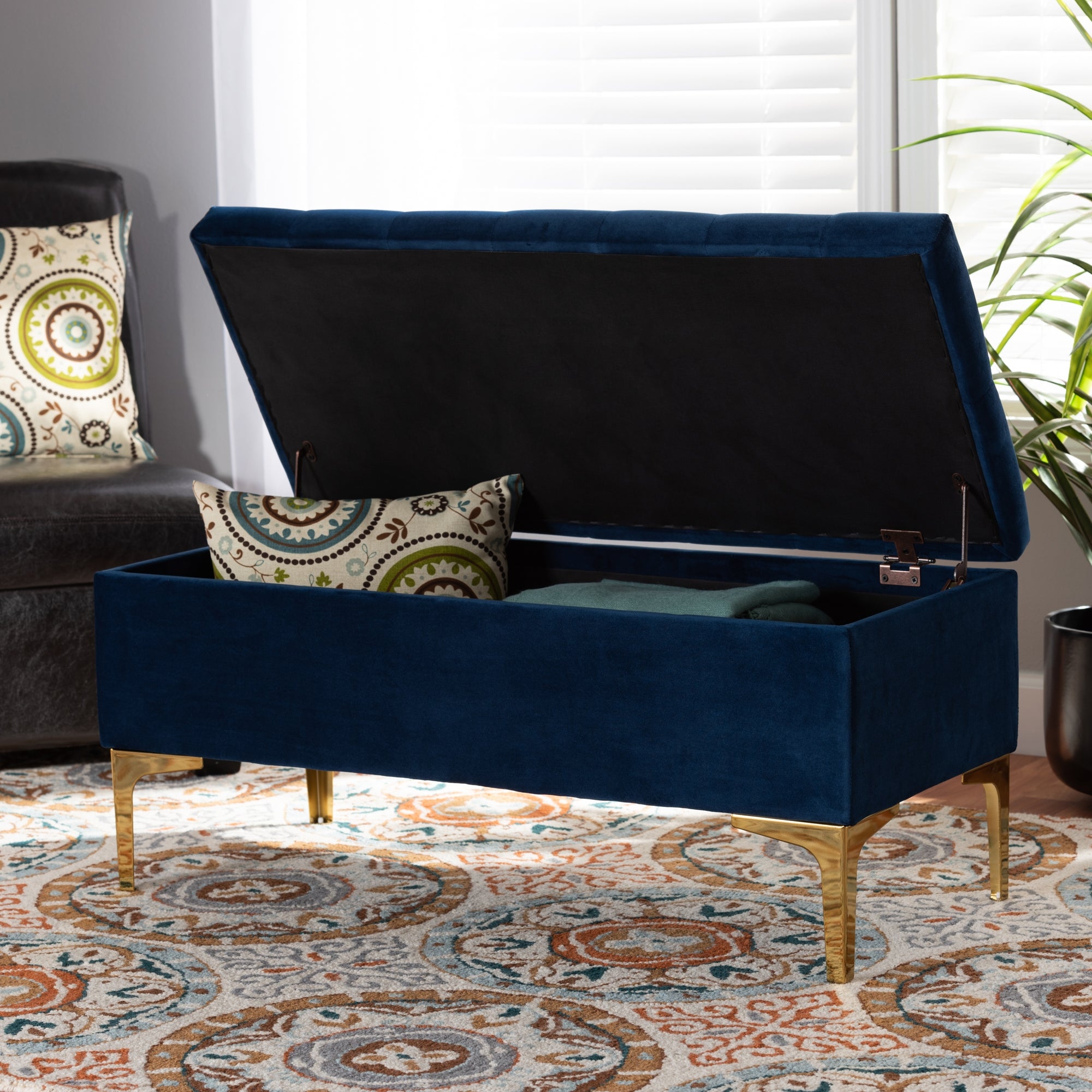 Baxton Studio Valere Glam and Luxe Navy Blue Velvet Fabric Upholstered Gold Finished Button Tufted Storage Ottoman