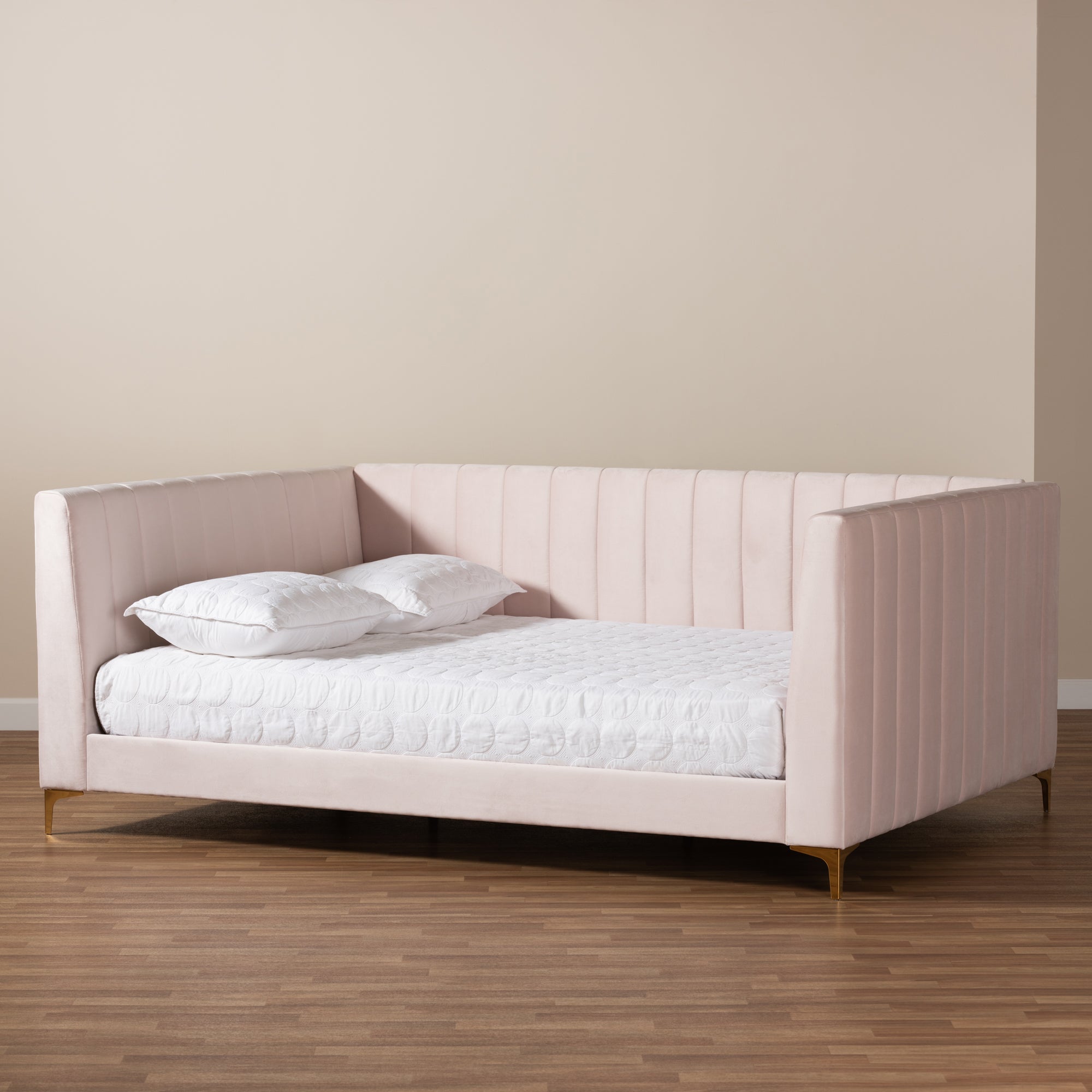 Baxton Studio Oksana Modern Contemporary Glam and Luxe Light Pink Velvet Fabric Upholstered and Gold Finished Queen Size Daybed