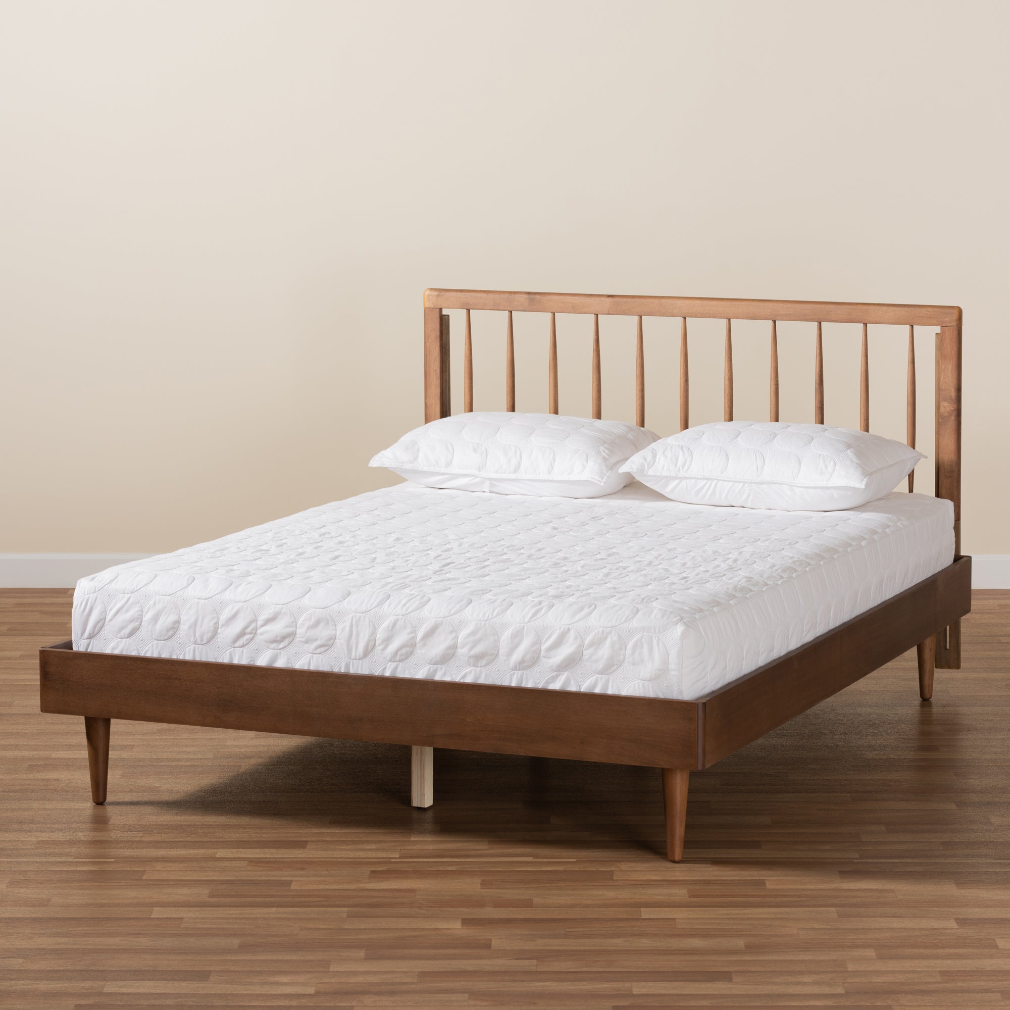 Baxton Studio Sora Mid-Century Modern Ash Walnut Finished Wood King Size Platform Bed