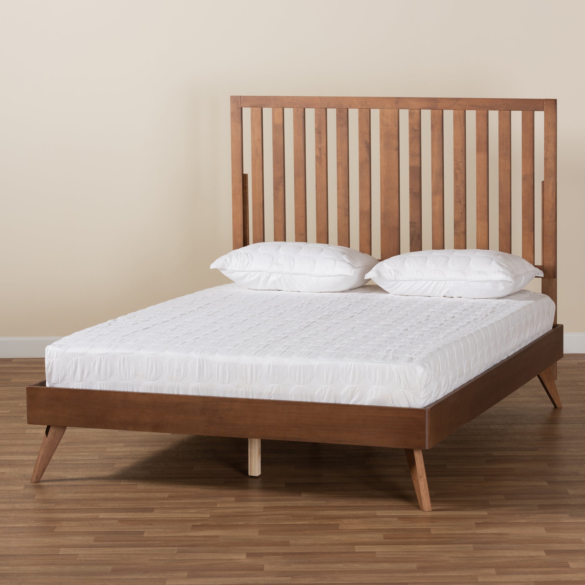 Baxton Studio Saki Mid-Century Modern Walnut Brown Finished Wood Queen Size Platform Bed