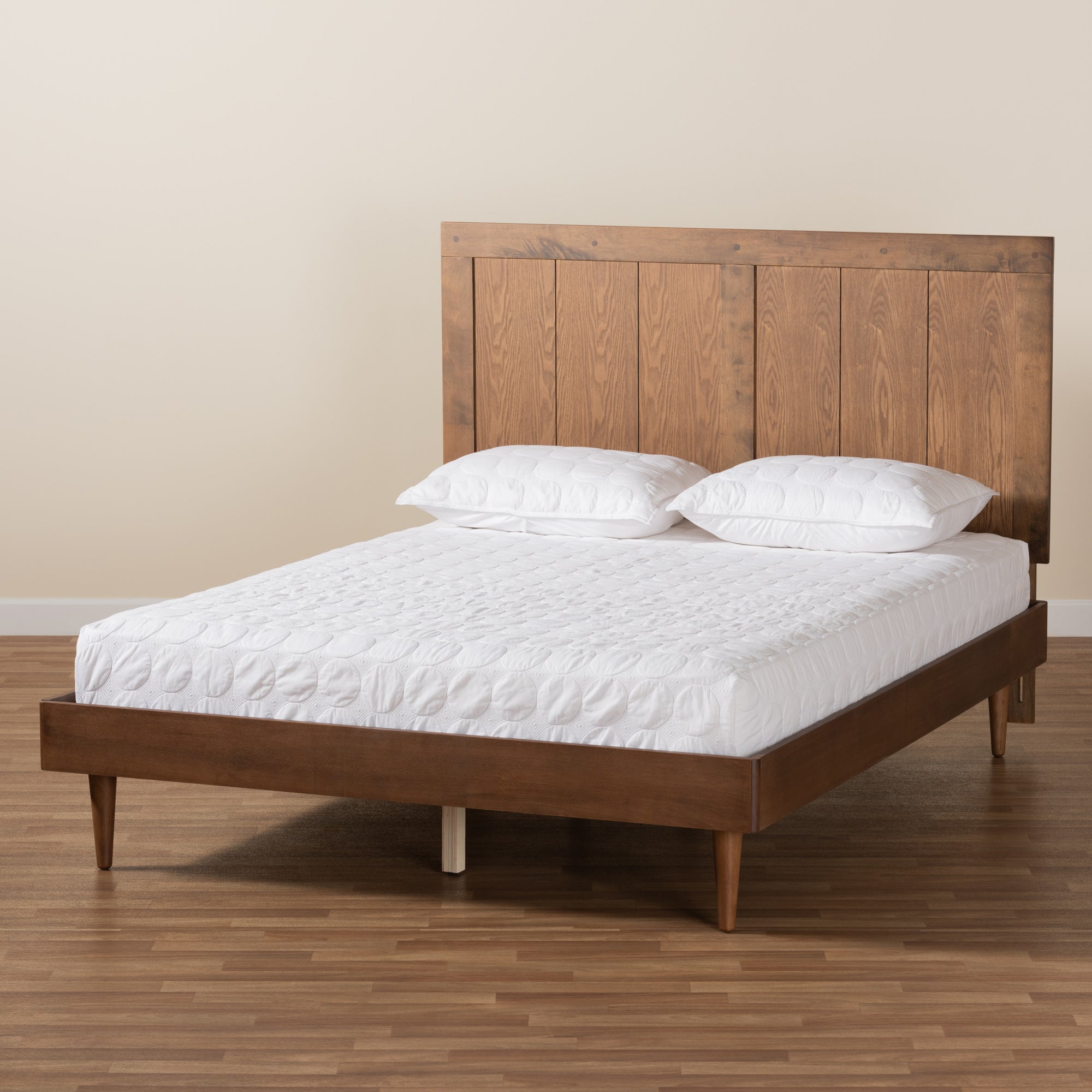 Baxton Studio Nicola Mid-Century Modern Transitional Ash Walnut Finished Wood Queen Size Platform Bed
