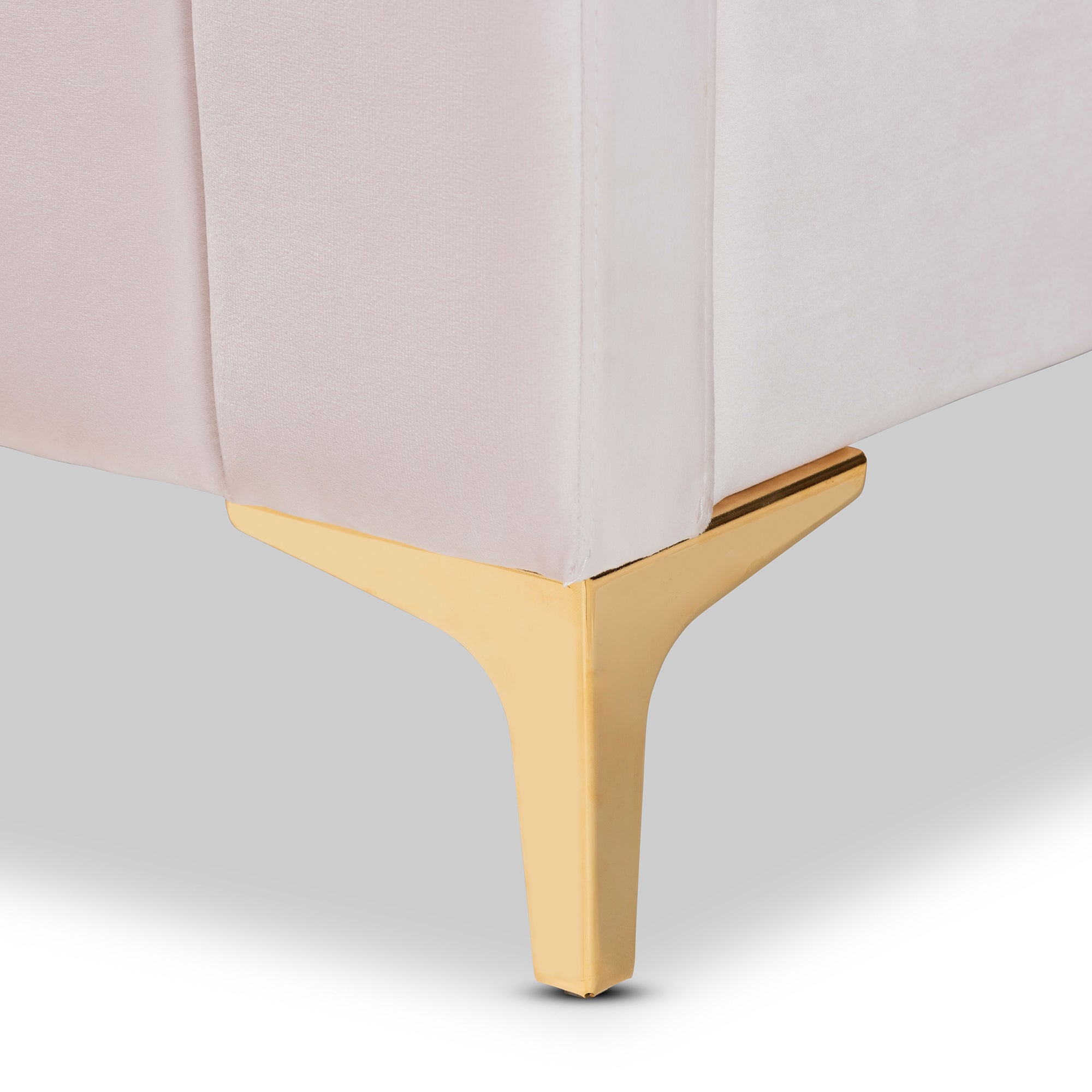 Baxton Studio Nami Modern Contemporary Glam and Luxe Light Pink Velvet Fabric Upholstered and Gold Finished Full Size Platform Bed