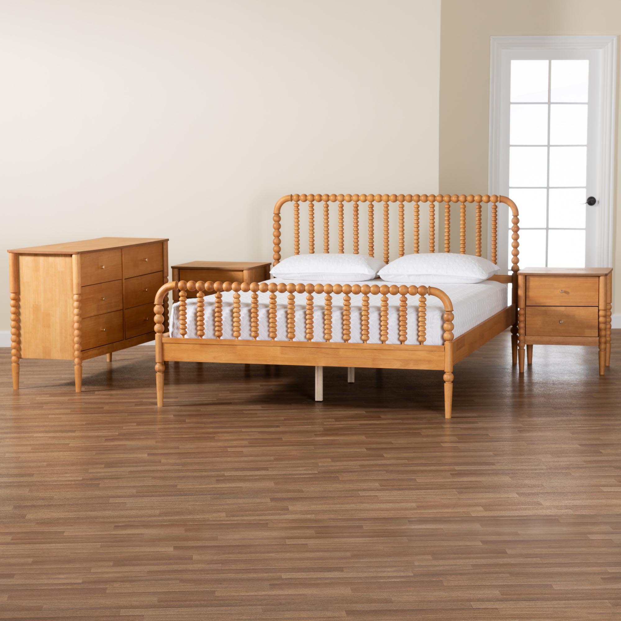 Baxton Studio Lucera Mid-Century Oak Brown Queen Size 4-Piece Bobbin Bedroom Set