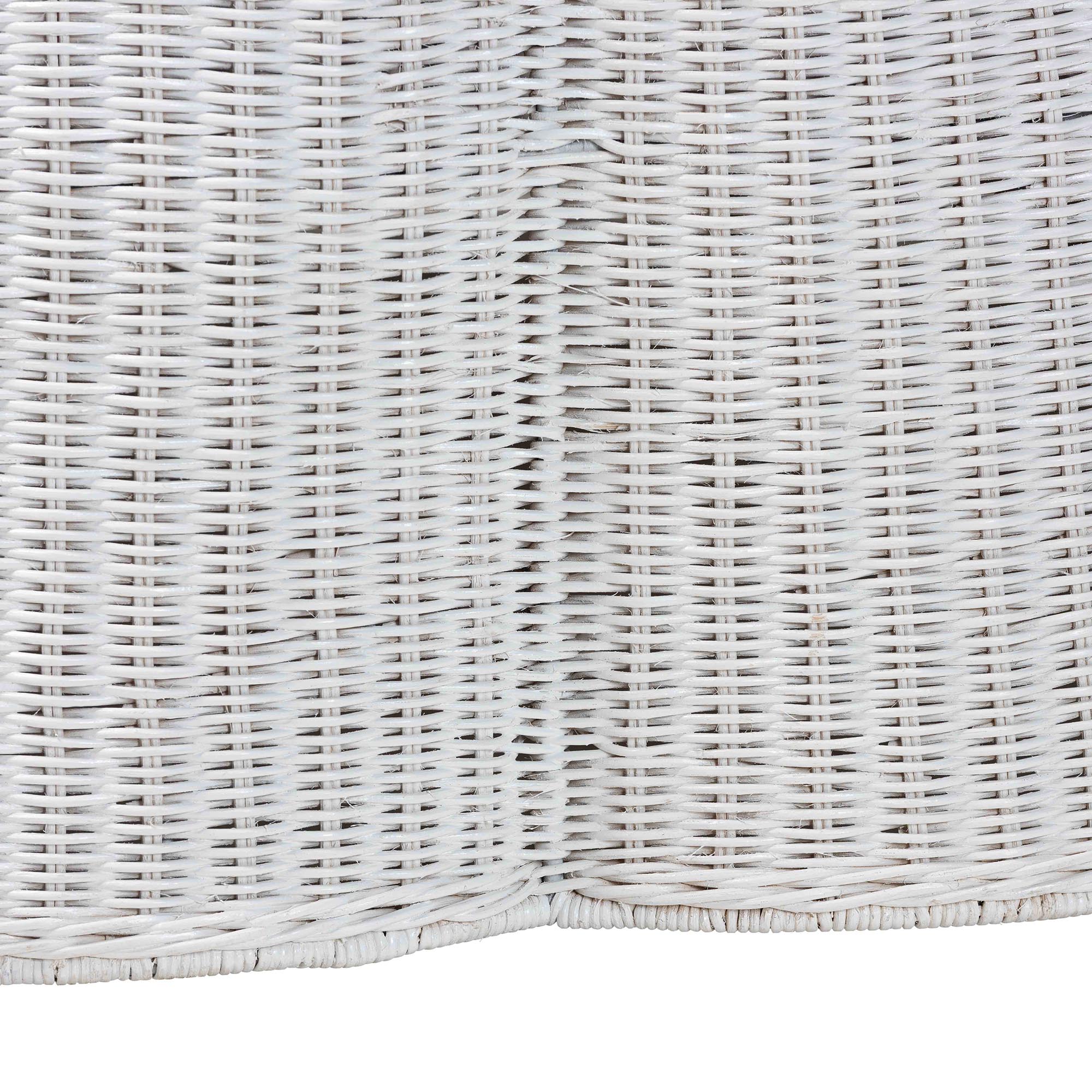bali & pari Palm Scalloped Rattan Coffee Table - Handwoven Wicker Round Accent Table for Living Room Patio or Sunroom, Coastal Boho Style, White