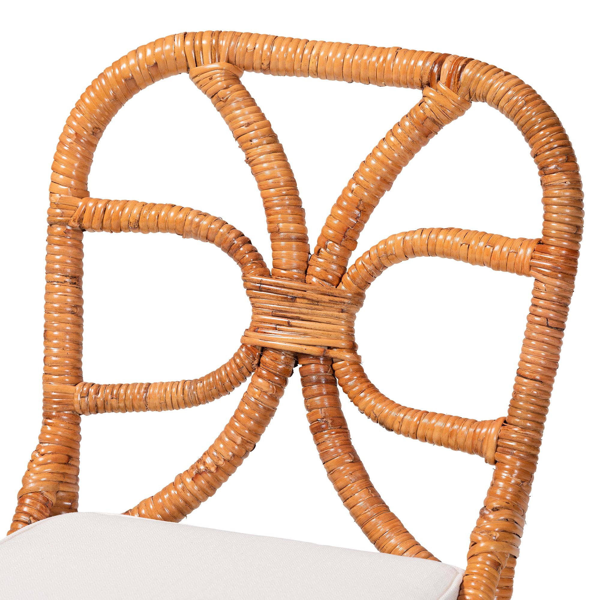 bali & pari Trenton 5-Piece Rattan Dining Set - Round Wicker Table with Scallop Edge and 4 Side Chairs, Handwoven Boho Coastal Style for Dining, Kitchen or Sun Room, Light Honey