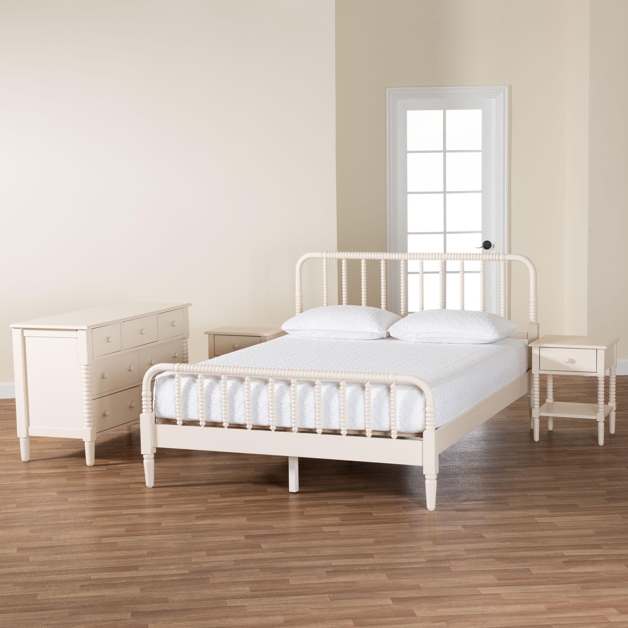 Baxton Studio Braith Farmhouse Ivory Spindle Wood King Size 4-Piece Bedroom Set with Two Nightstands