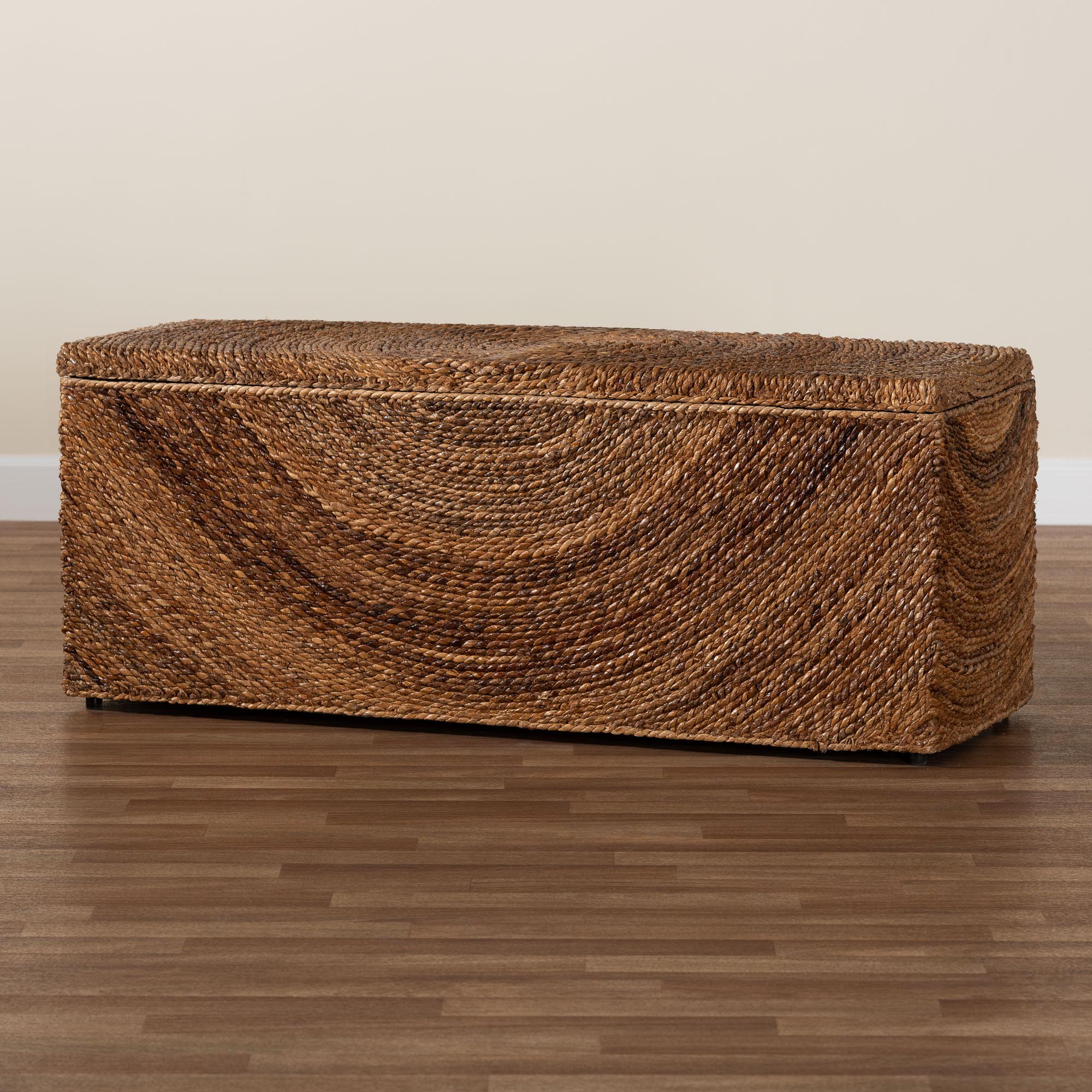 bali & pari Verino Handwoven Seagrass Storage Bench with Removable Lid - Rustic Wicker Trunk Chest for Entryway, Living Room, or Bedroom Organization