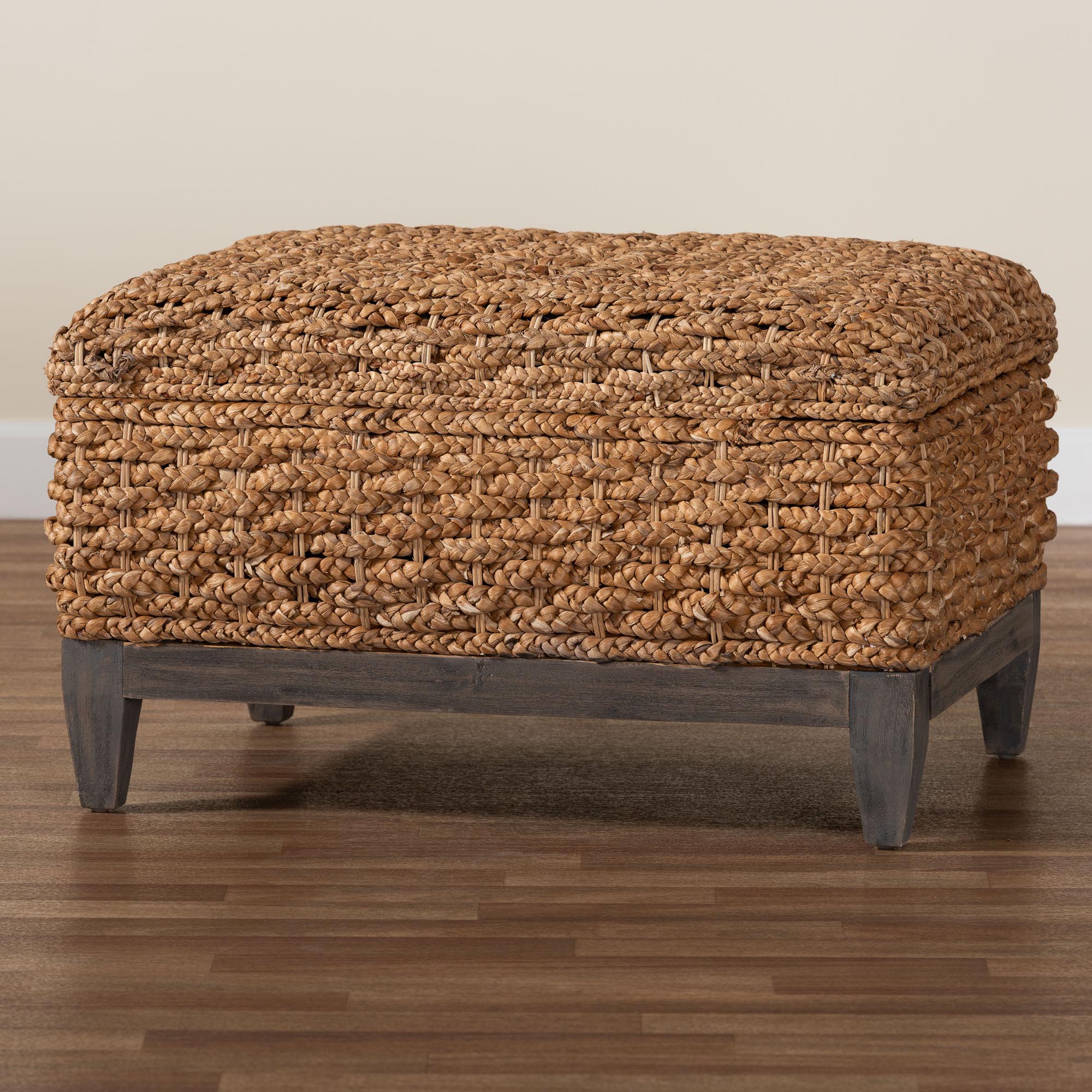 bali & pari Bailey Handwoven Seagrass Storage Ottoman with Lift -Top Lid - Rustic Wicker Trunk or Footrest with Inner Compartment for Living Room or Entryway, Square