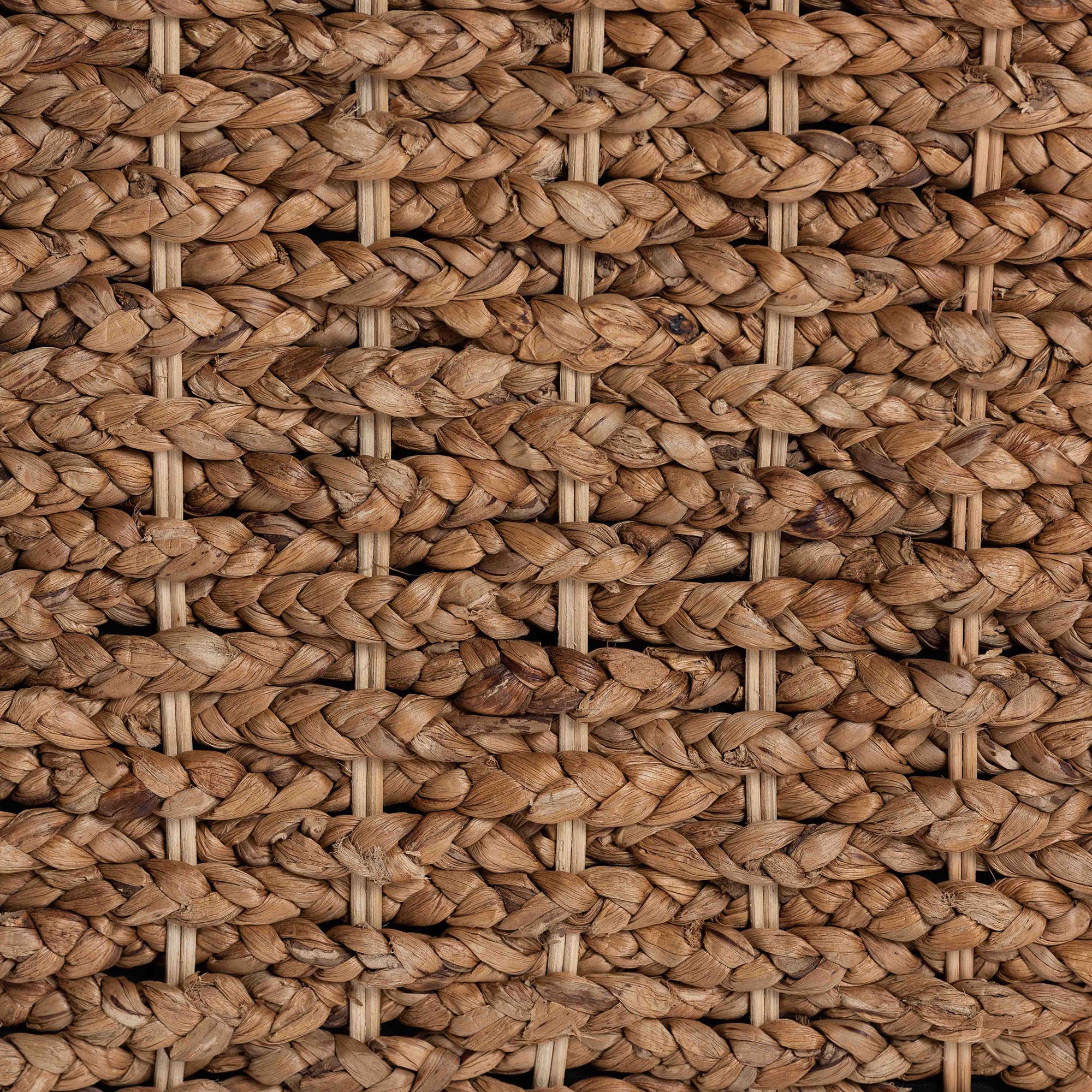 bali & pari Bailey Handwoven Seagrass Storage Ottoman with Lift -Top Lid - Rustic Wicker Trunk or Footrest with Inner Compartment for Living Room or Entryway, Square