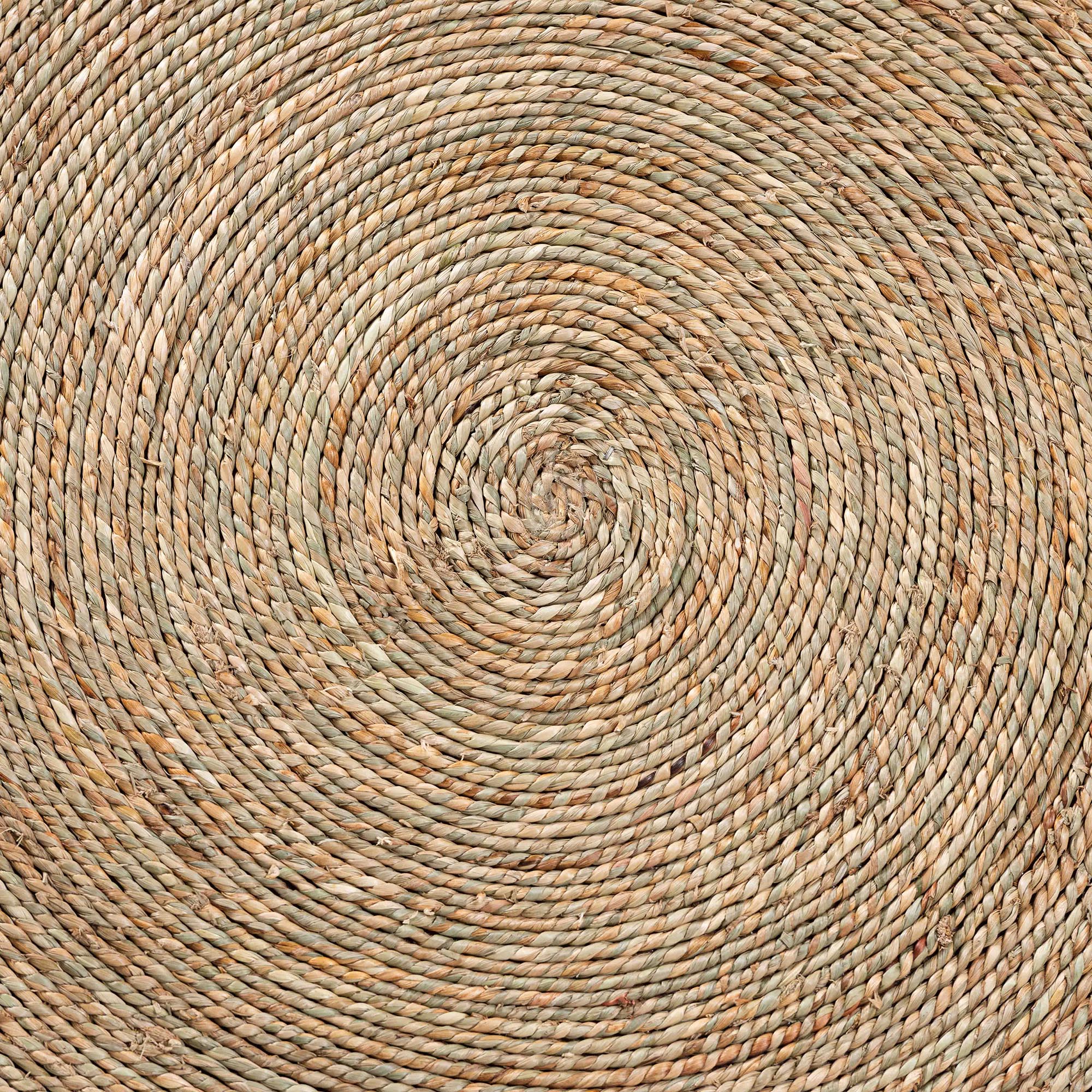 bali & pari Fumito Handwoven Seagrass End Table - Round Boho Side Table with Wrapped Frame, Handmade Coastal Decor for Living Room or Sun Room