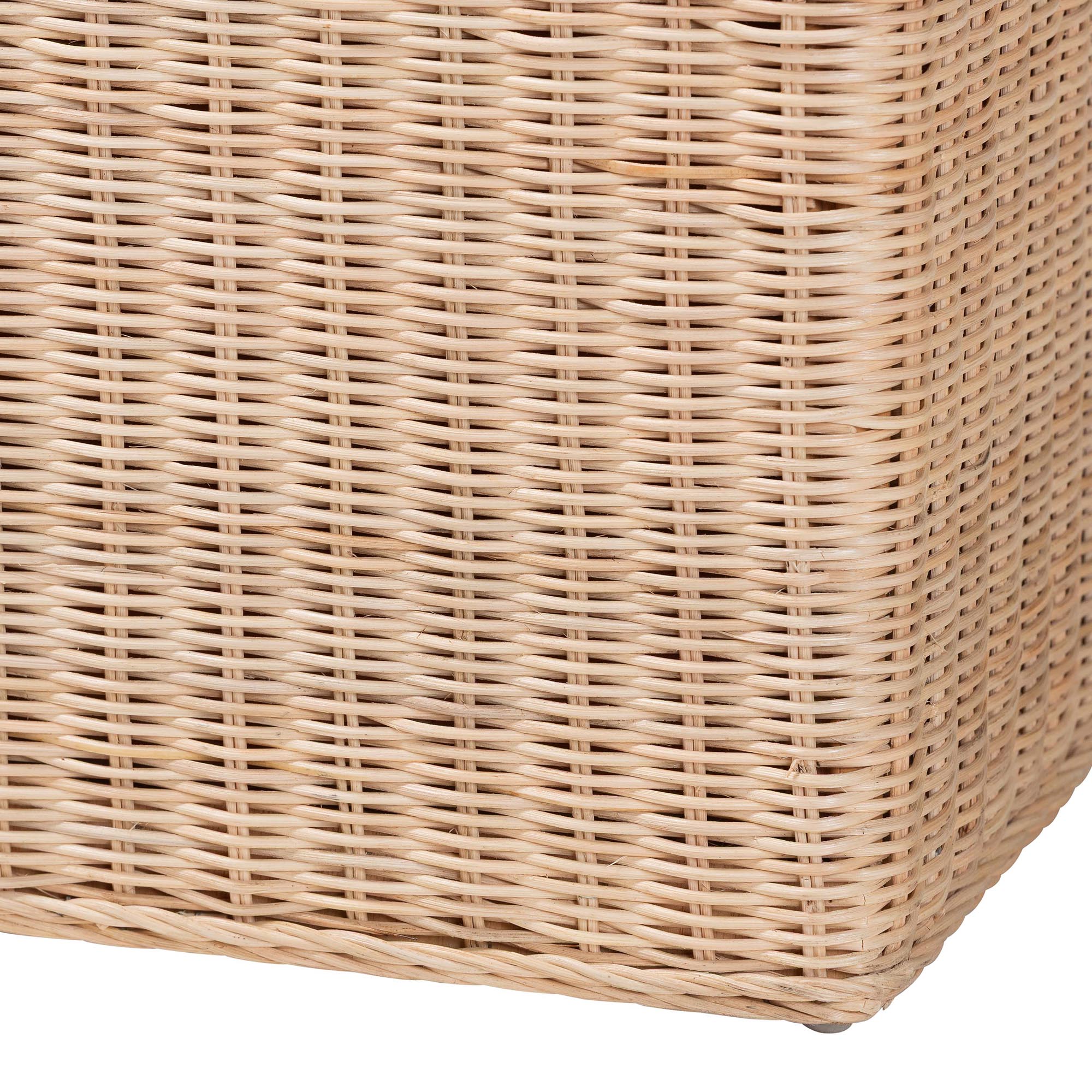 bali & pari Damita Scallop Natural Rattan Chest with Lift -top Lid - Coastal Boho Style Storage Bench for Bedroom, Entryway, or Living Room Organization