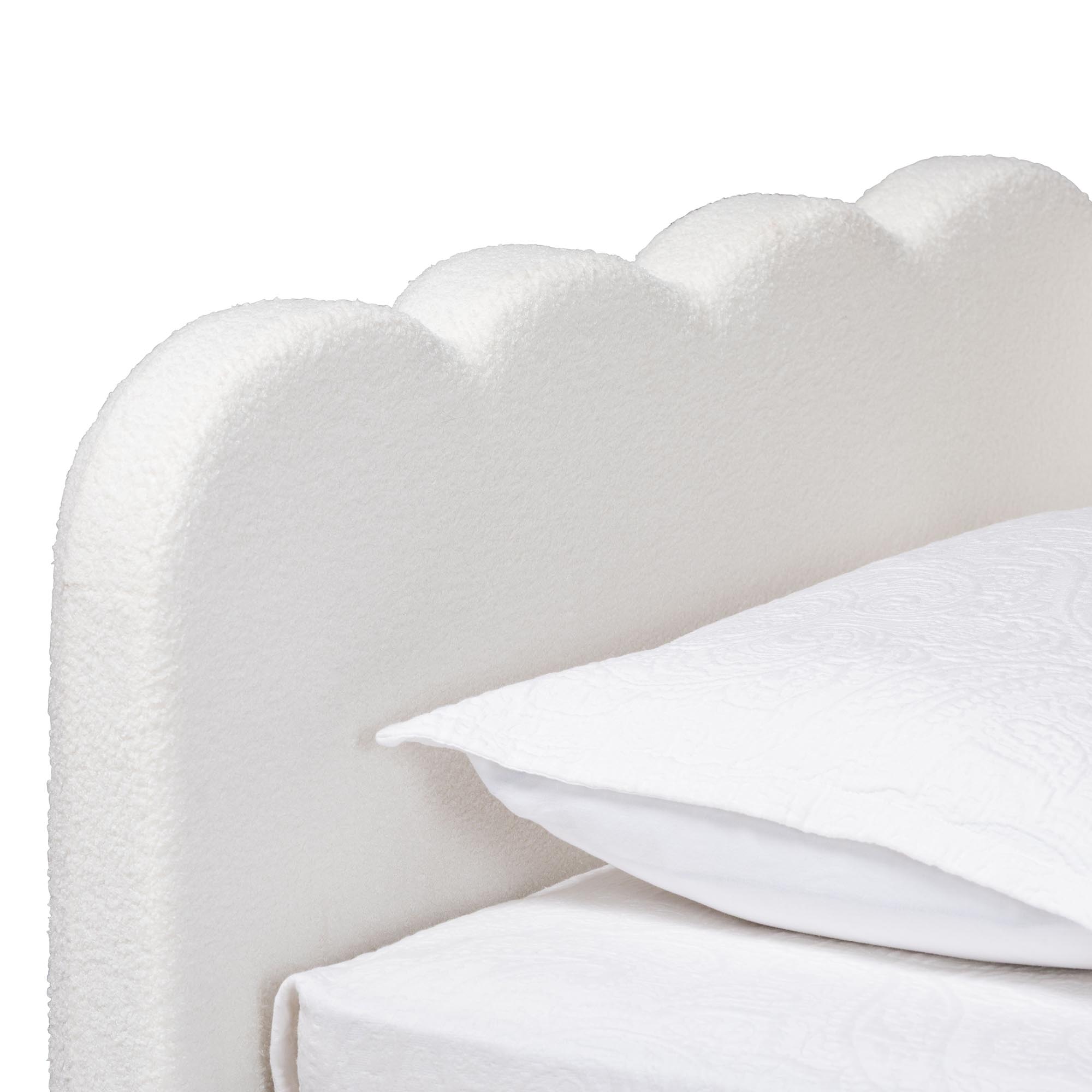 Baxton Studio Palmer Cream Teddy-Bear Fabric Daybed with Rolling Trundle - Scalloped Edge Daybed with Plush Upholstery, Modern Sofa Bed for Bedroom or Guest Room, Twin