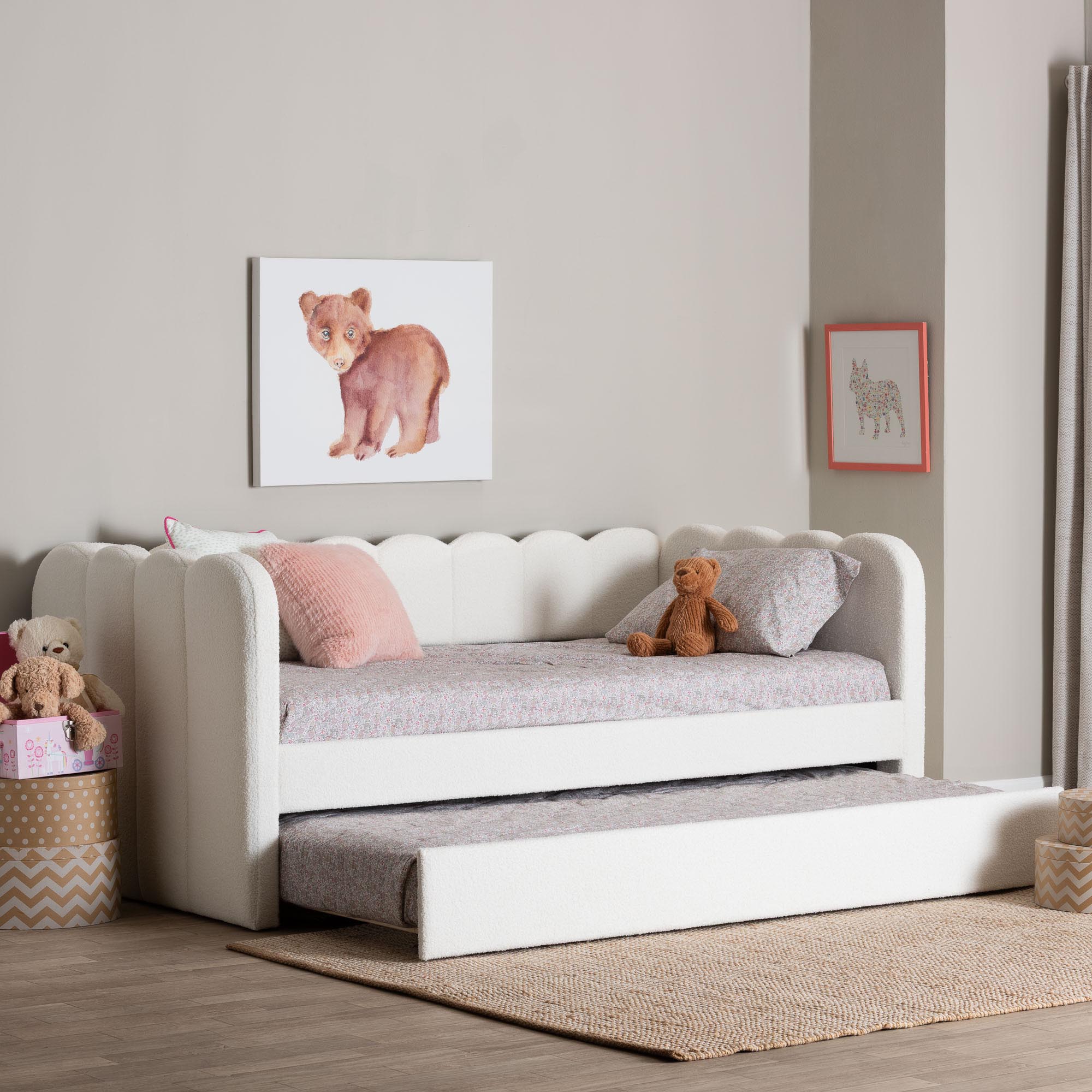 Baxton Studio Palmer Cream Teddy-Bear Fabric Daybed with Rolling Trundle - Scalloped Edge Daybed with Plush Upholstery, Modern Sofa Bed for Bedroom or Guest Room, Twin