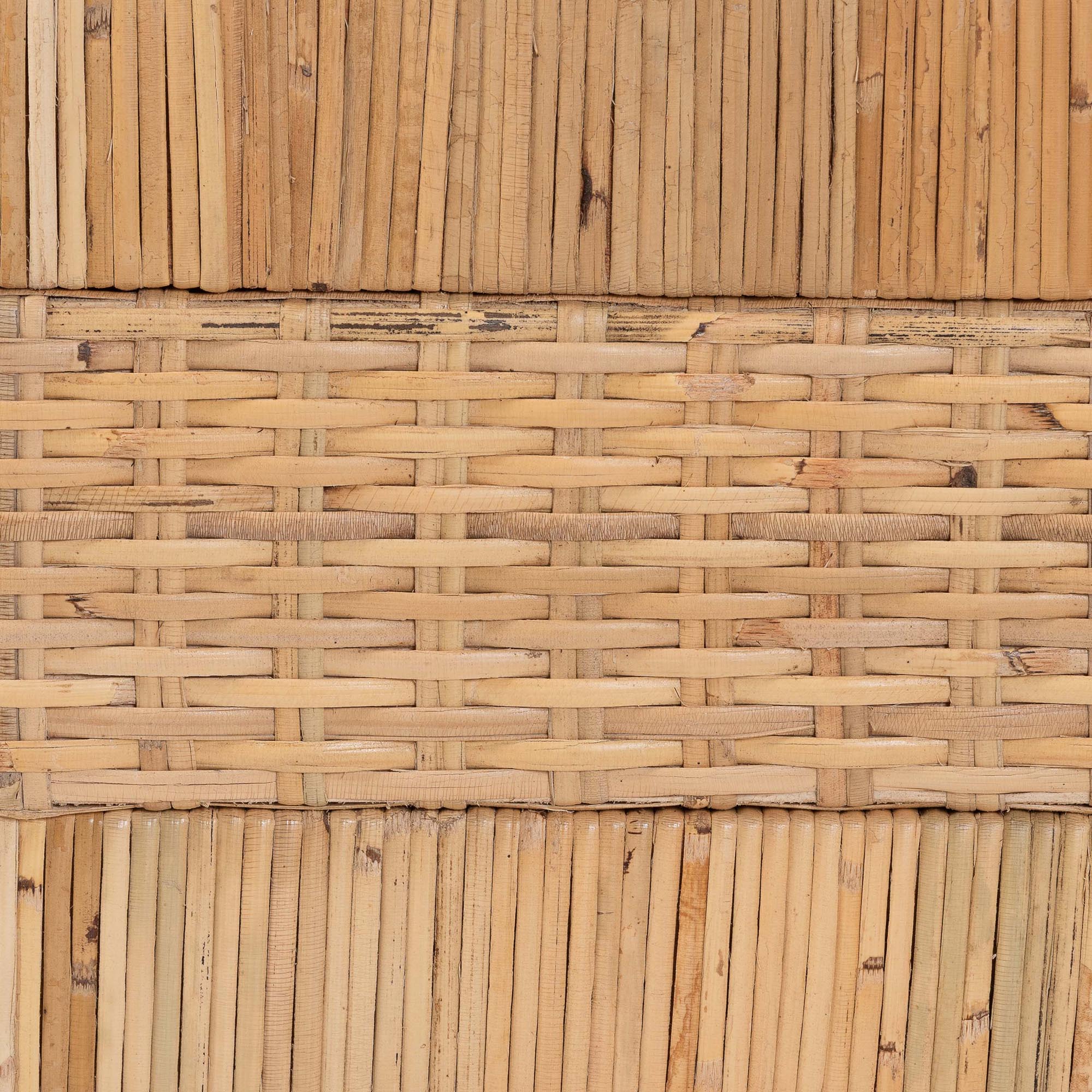bali & pari Kalimantan Natural Rattan Bed - Coastal Boho Style Bed Frame with Woven Detailing, Queen