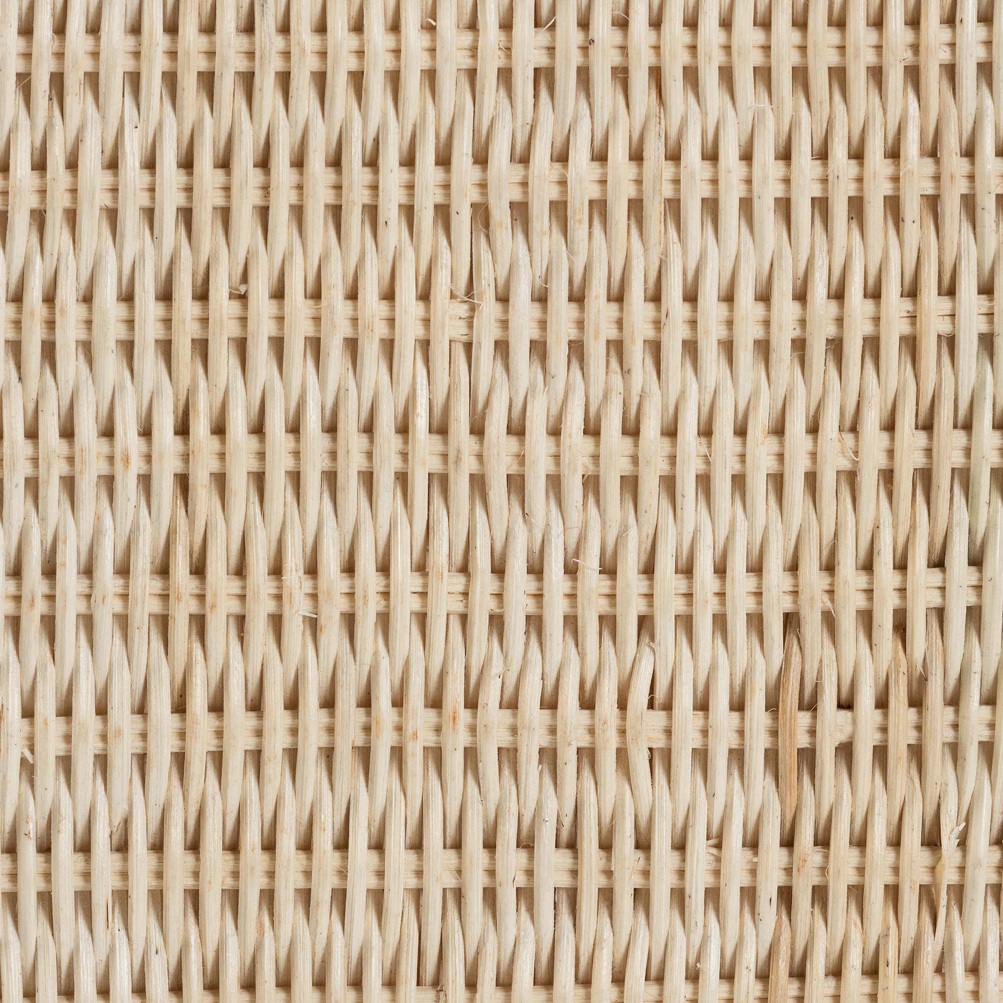 bali & pari Sarna Natural Rattan End Table - Handwoven Wicker Accent Table with Scalloped Base and Two-Tone Finish, Boho Coastal Style Side Table