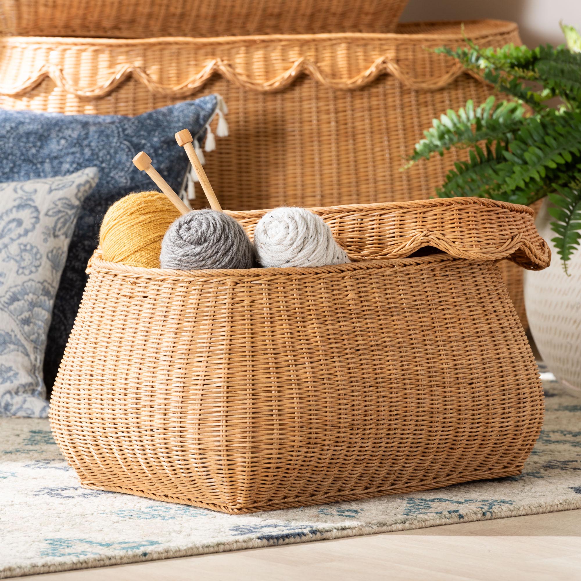bali & pari Ayleen Natural Rattan Basket with Scalloped Lid - Handwoven Wicker Storage Box, Boho Coastal Home Decor, Small