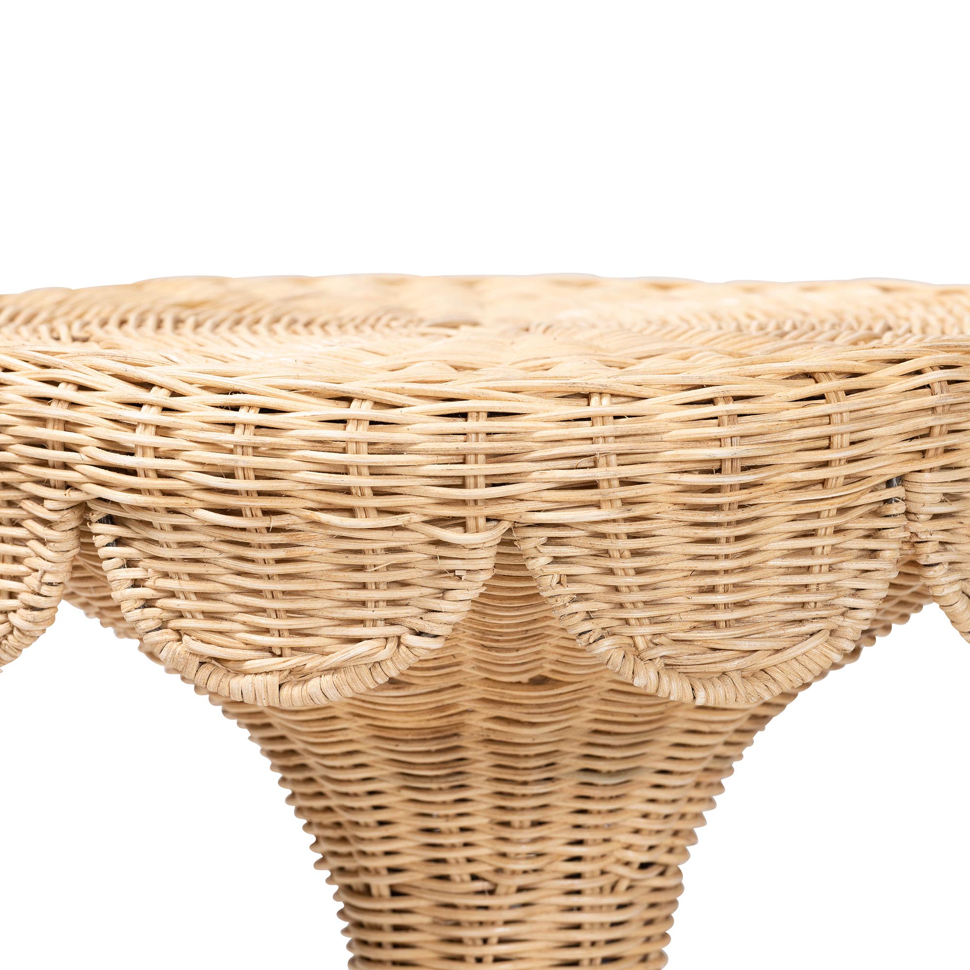 bali & pari Natala Rattan End Table - Handwoven Wicker Tulip Accent Table, Scalloped Edge Side Table for Living Room