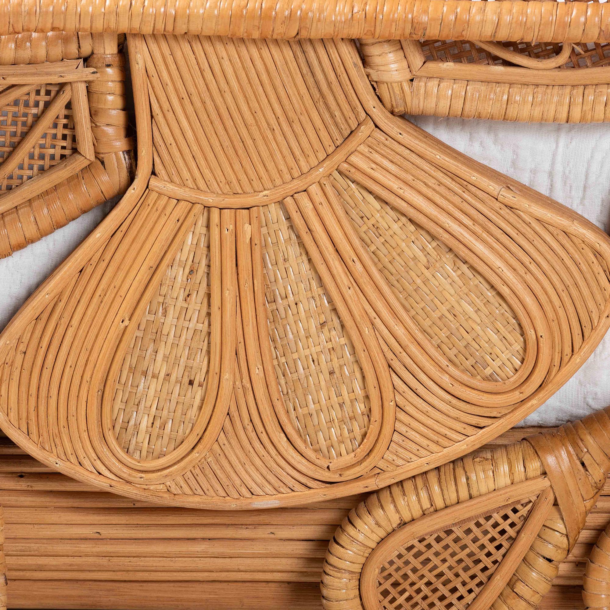 bali & pari Aves Natural Rattan Daybed with Decorative Flamingo Frame - Handwoven Wicker Lounge Bed with Boho Coastal Frame for Living Room, Bedroom, or Sunroom, Twin