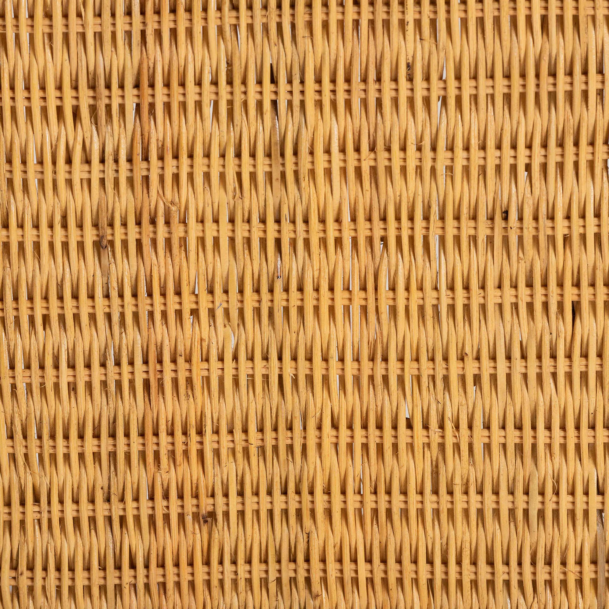 bali & pari Bruno Natural Rattan Chaise Lounge Chair with Cushion - Handwoven Wicker Accent Lounger with Rounded Backrest and Arms for Living Room, Bedroom or Sunroom