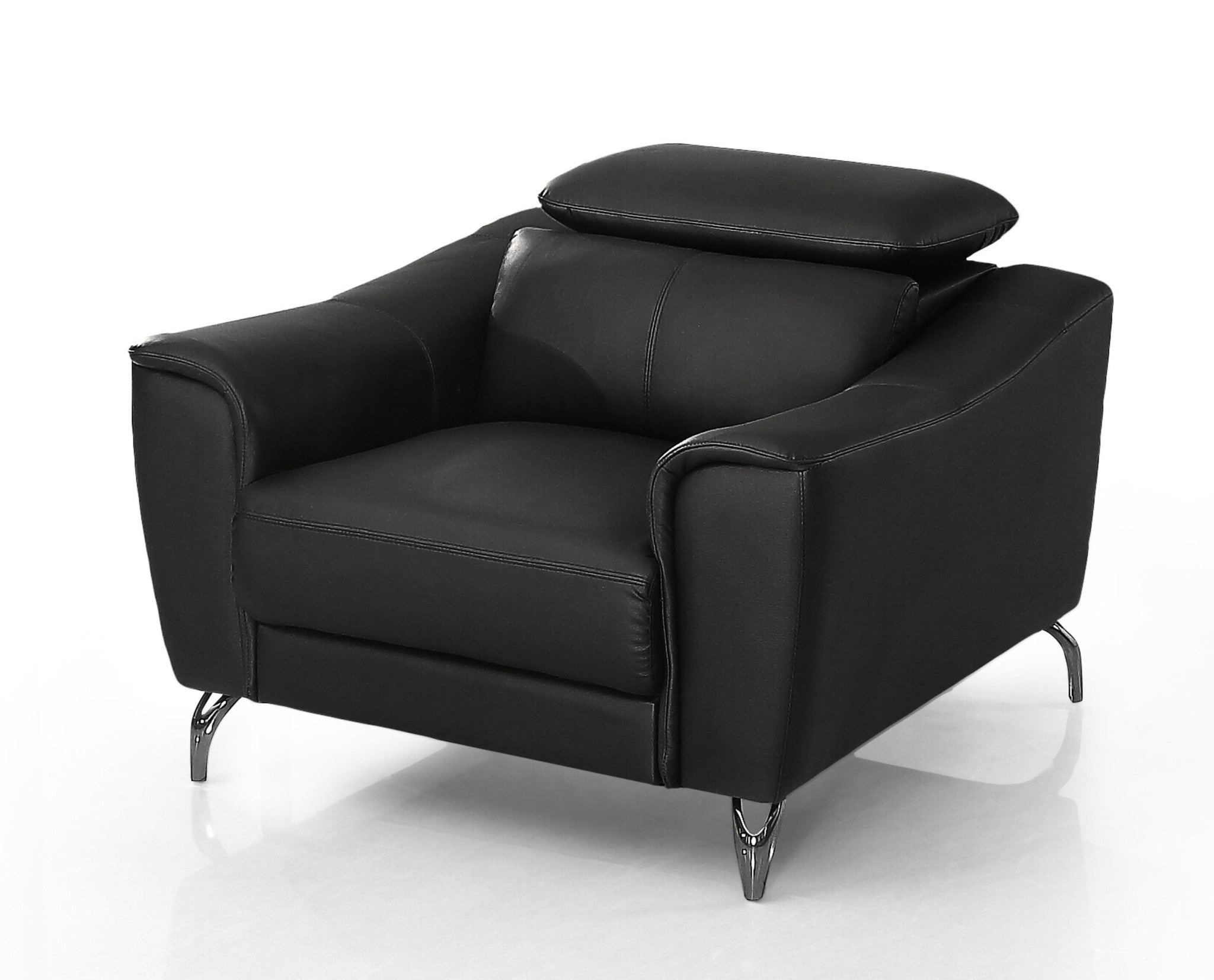 42" Black And Silver Genuine Leather Lounge Chair