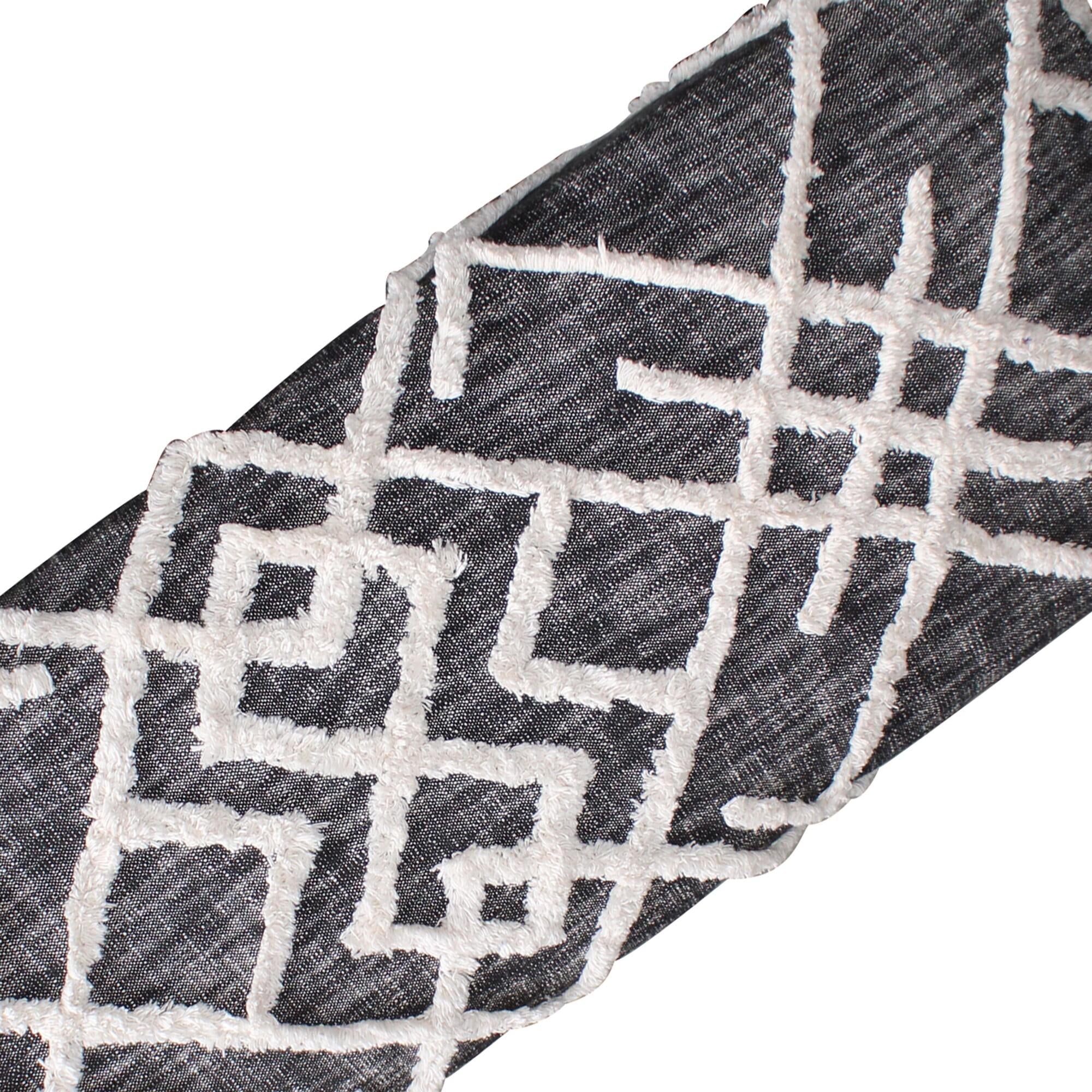 47" Gray And White Geometric Cotton Upholstered Distressed Bench