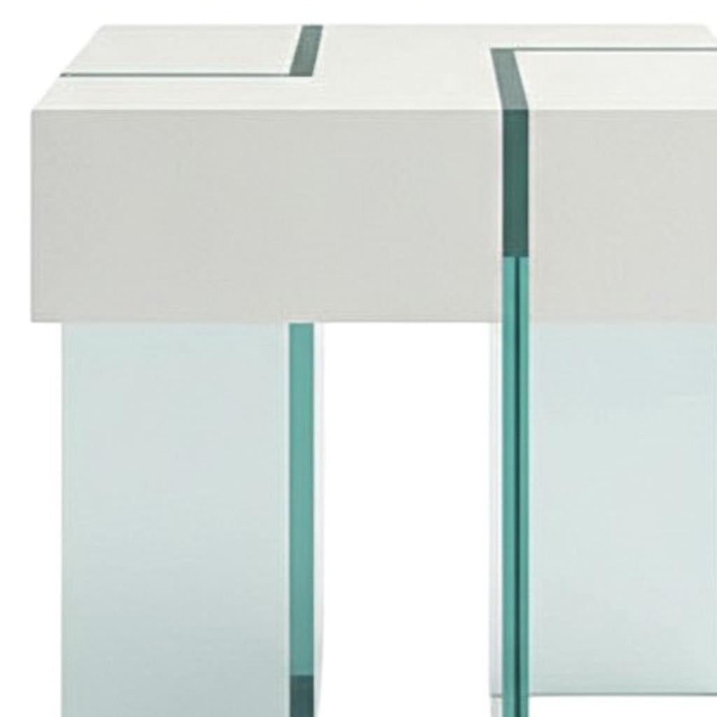 22" White And Clear Wood And Glass Square Sled End Table