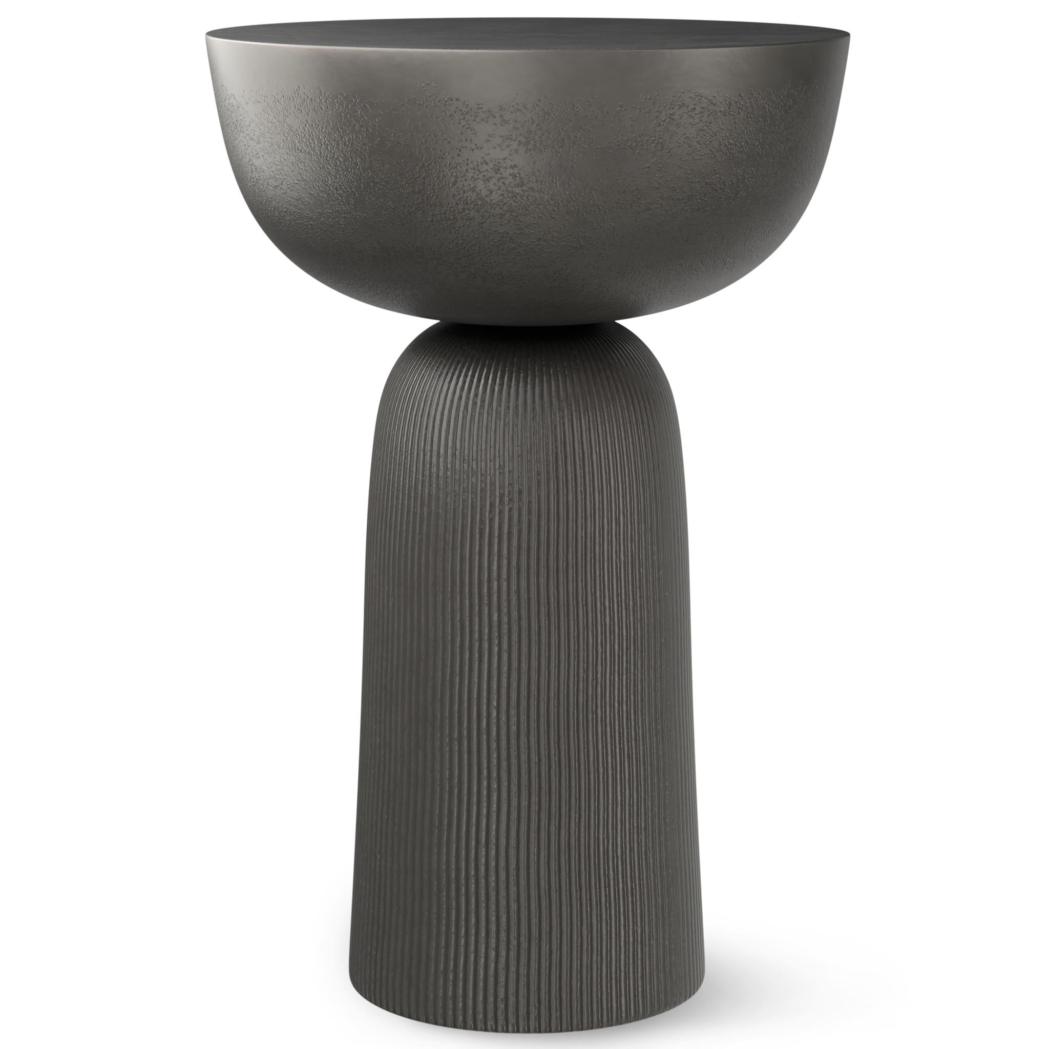 21" Matte Black Aluminum Round Pedestal End Table