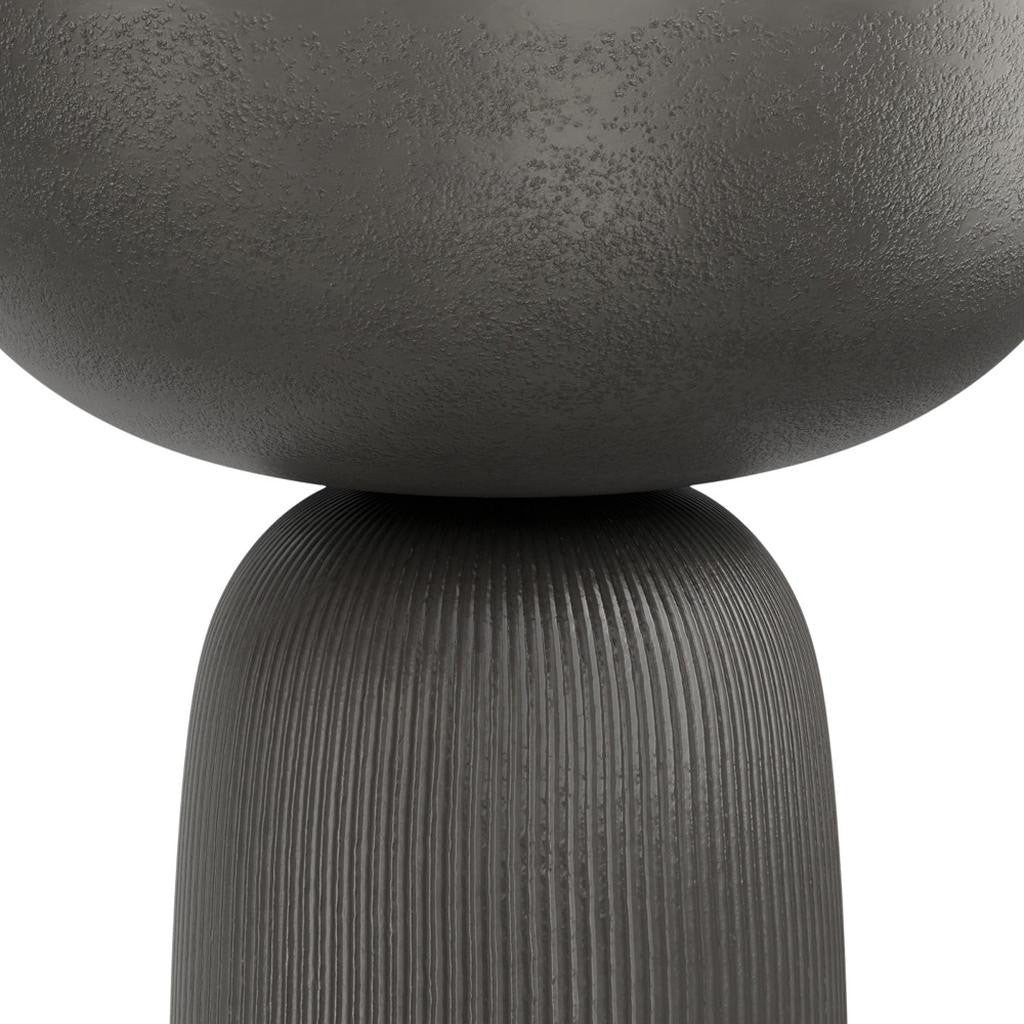 21" Matte Black Aluminum Round Pedestal End Table