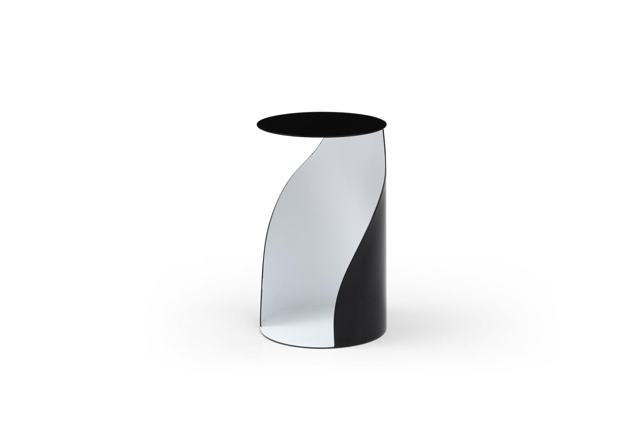 19" Black and White Steel Round Pedestal End Table