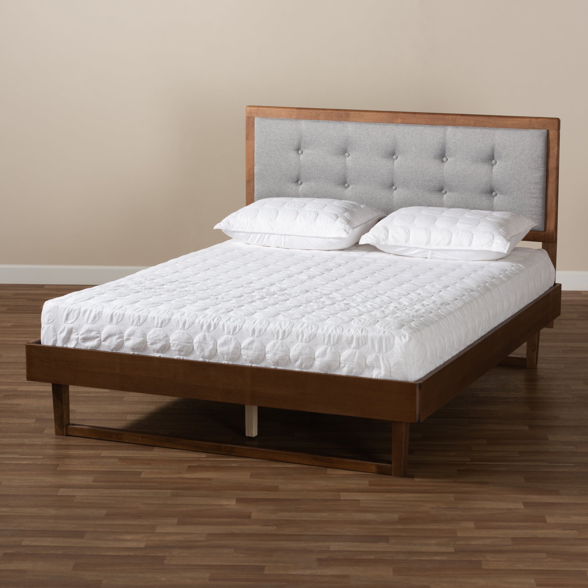 Baxton Studio Viviana Modern and Contemporary Light Grey Fabric Upholstered and Ash Walnut Finished Wood Full Size Platform Bed