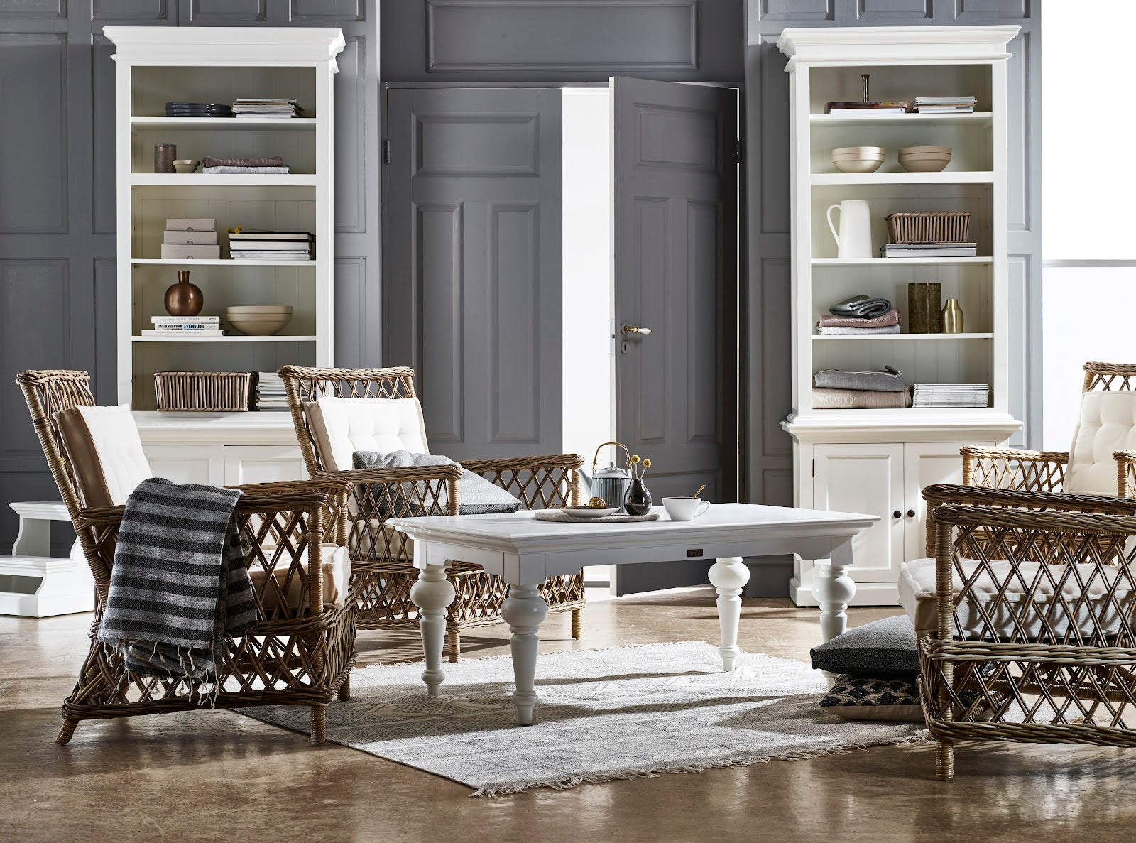 Single-Bay Hutch Unit