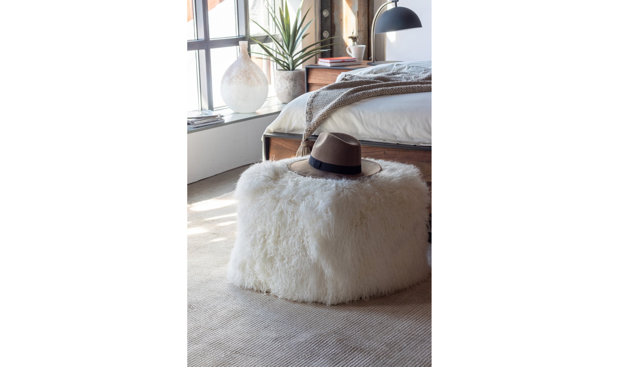 Lamb Fur Pouf - White