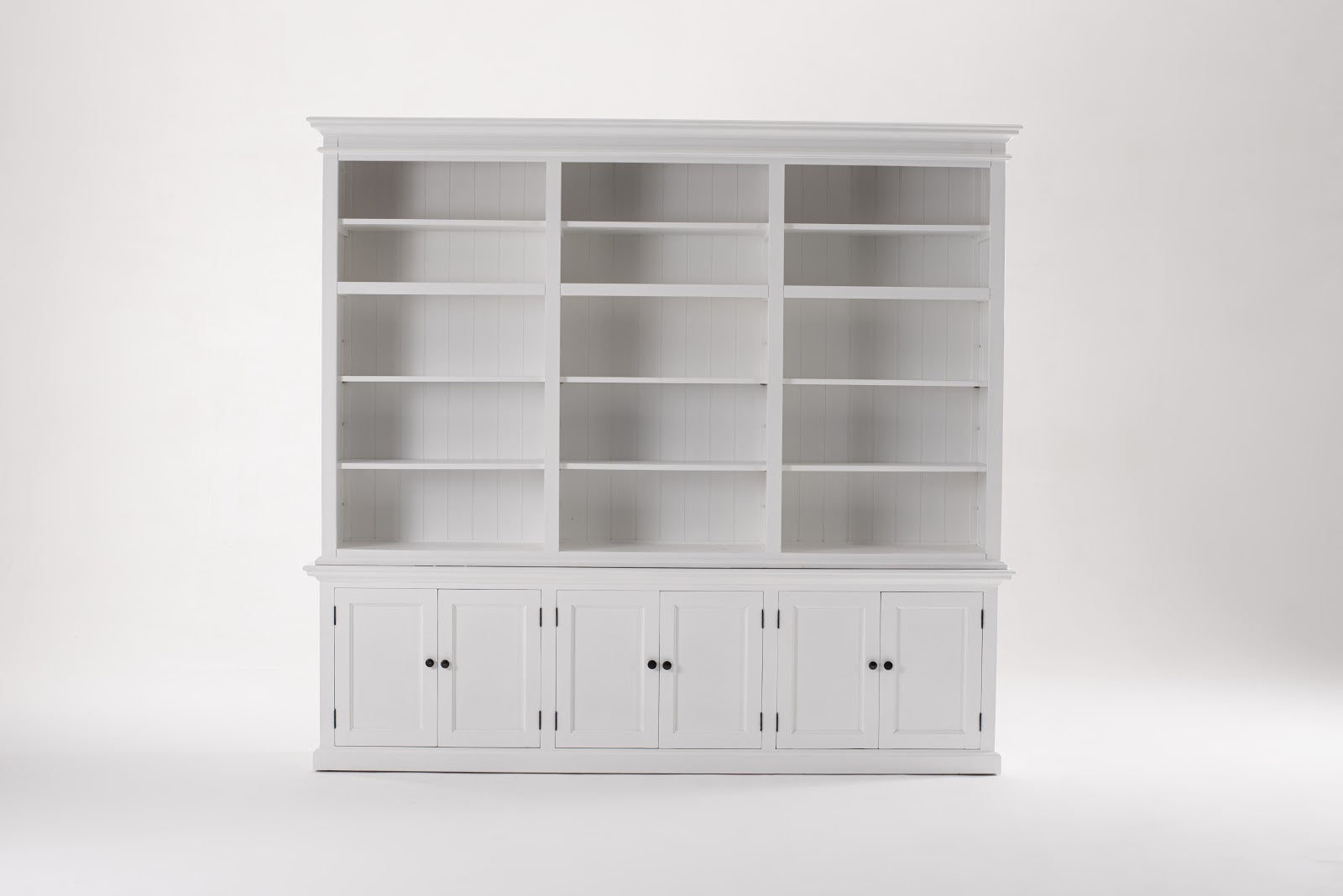 Triple-Bay Hutch Unit