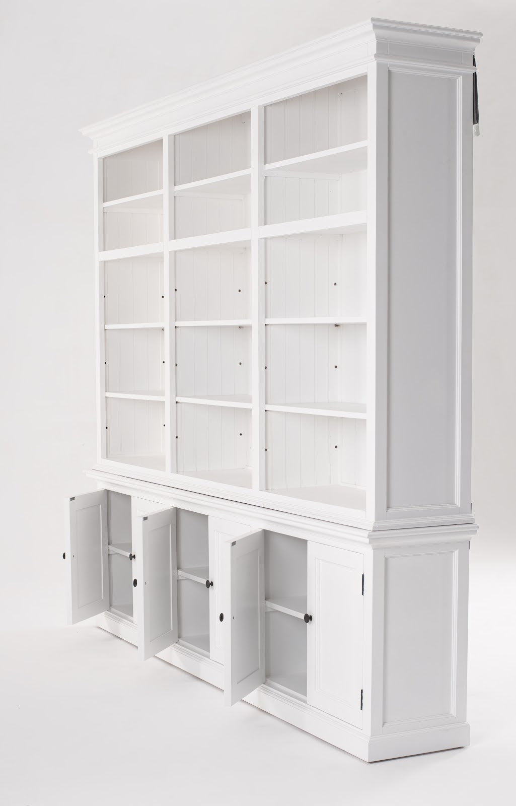 Triple-Bay Hutch Unit