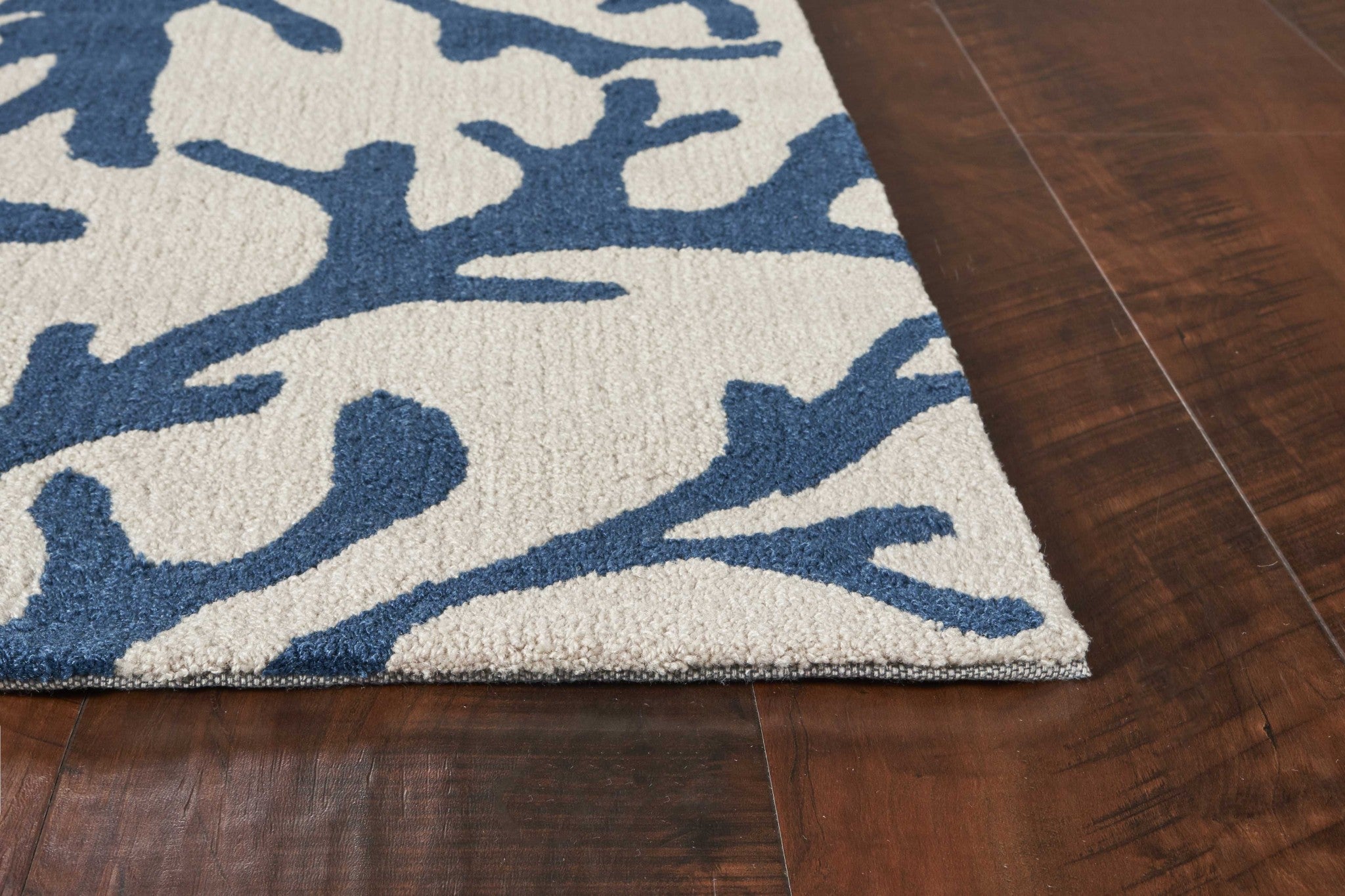 7' x 9'  Polyester Ivory or Blue Area Rug