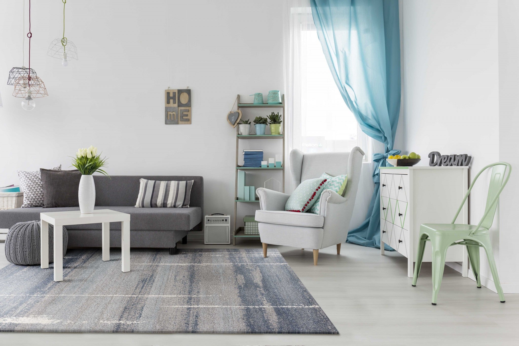 7 x 10  Polypropylene Blue Area Rug