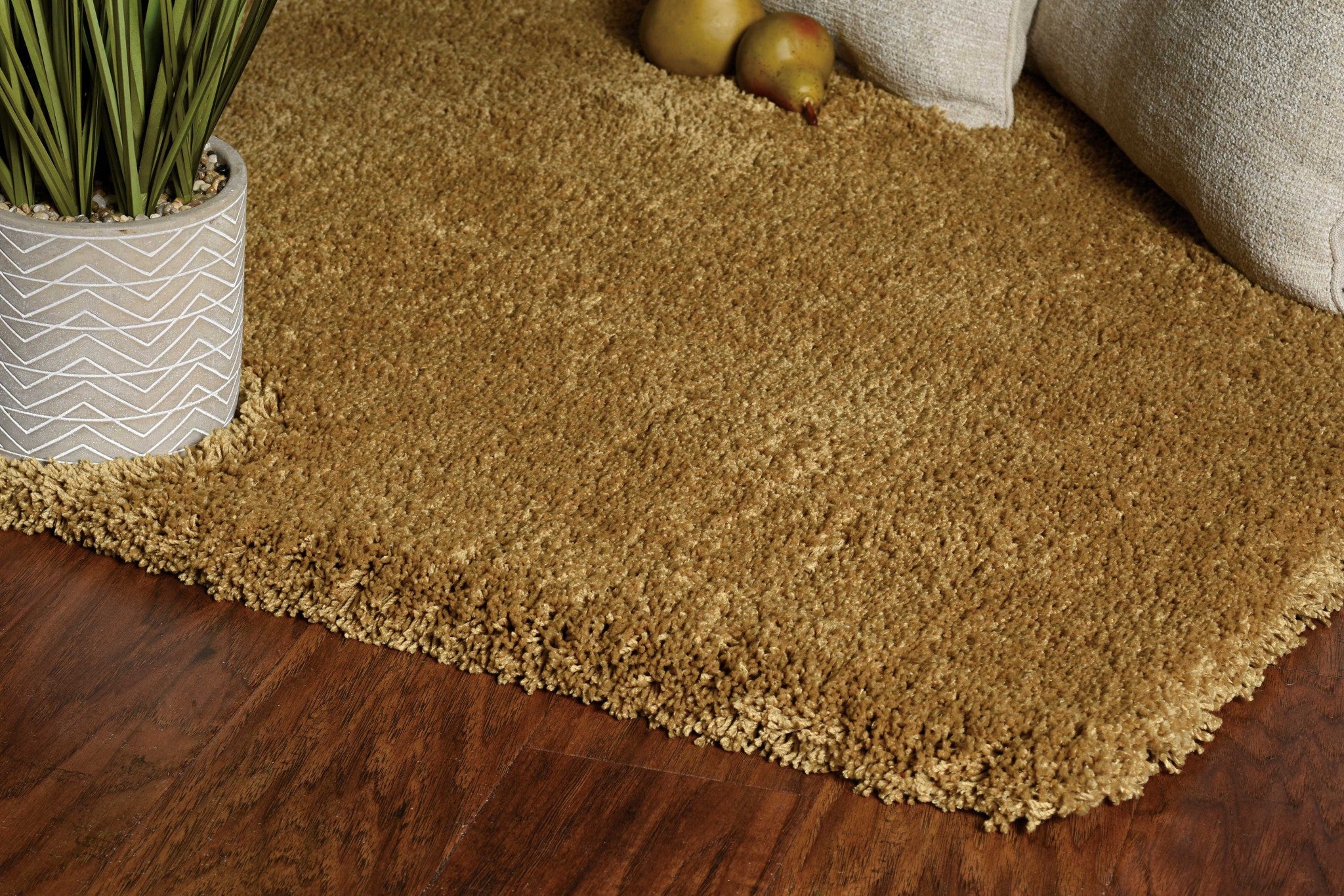 9' x 13' Gold Indoor Shag Rug