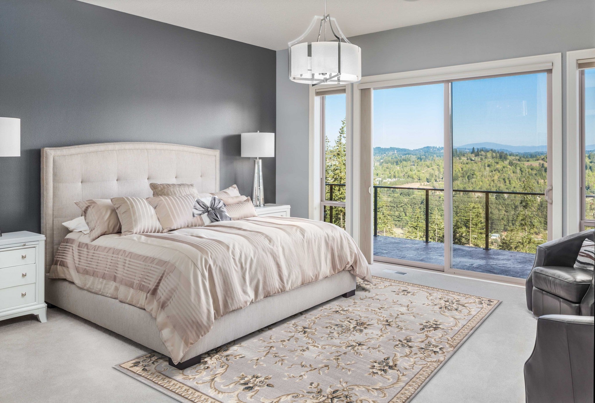 8'x10' Light Grey Floral Indoor Area Rug