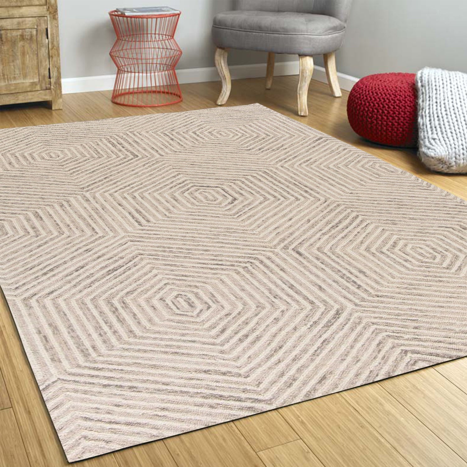 2' x 4' Wool Ivory Area Rug