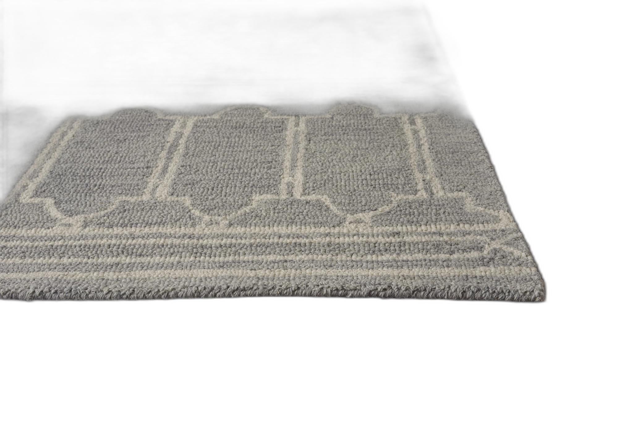 2' x 4' Wool Grey Area Rug