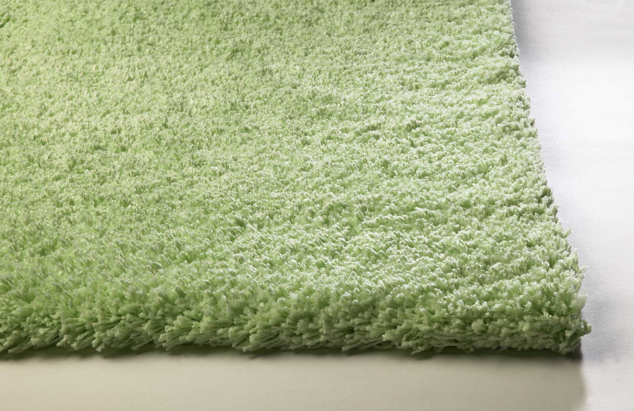 2'x4' Spearmint Green Indoor Shag Rug