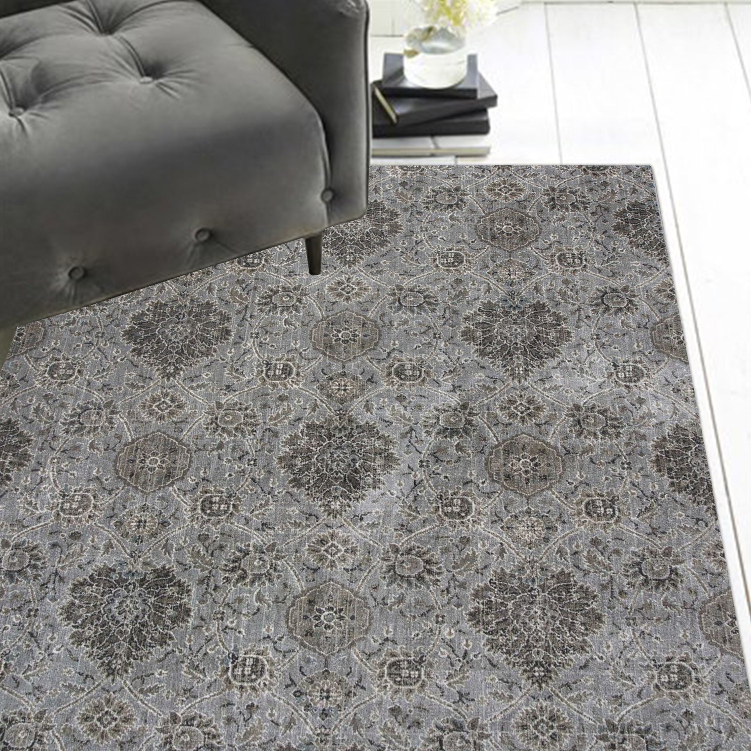 2'x4' Silver Machine Woven Floral Traditional Allover Indoor Accent Rug