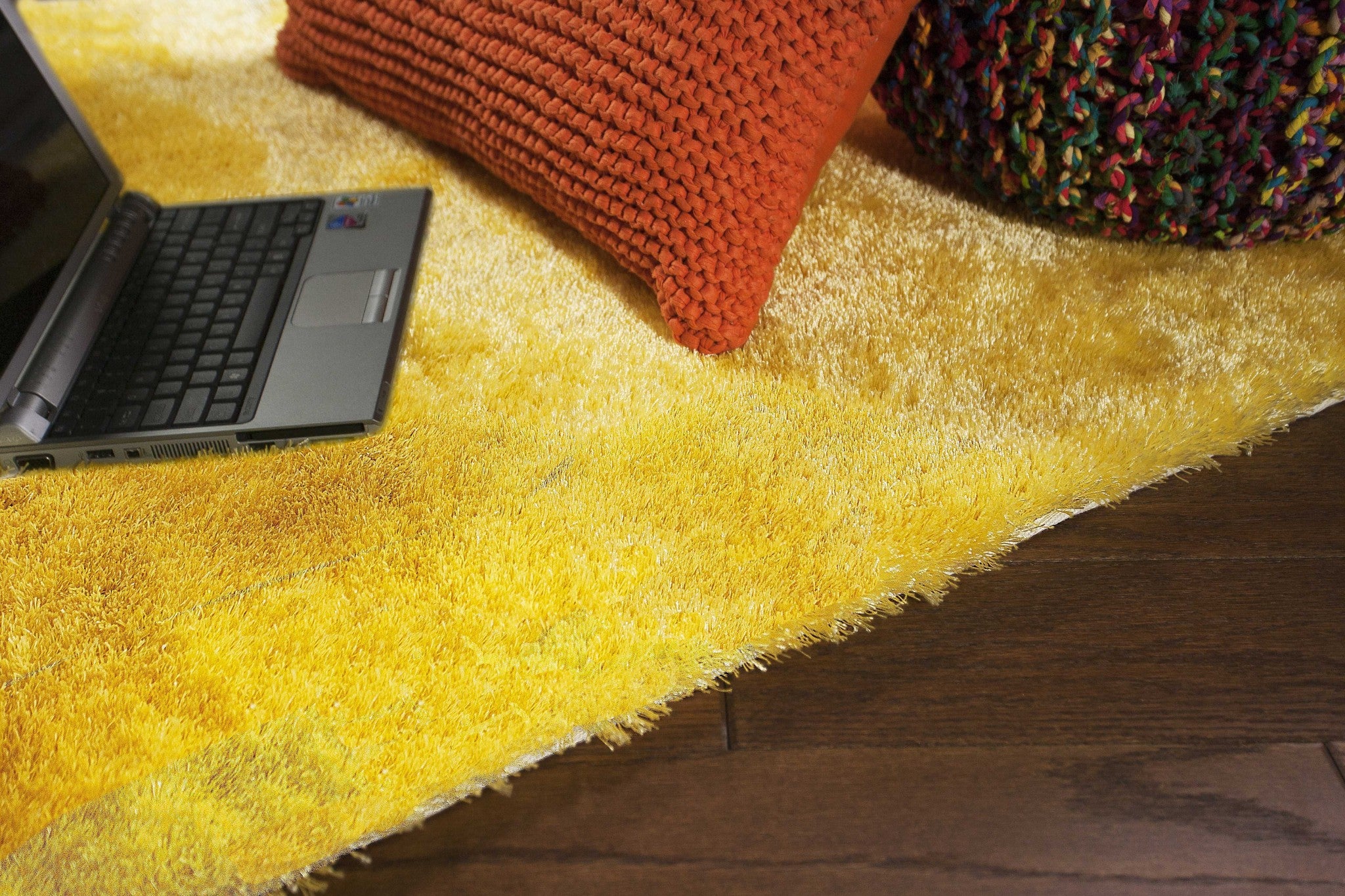 3'3 x 5'3 UV-treated Polyester Yellow Area Rug