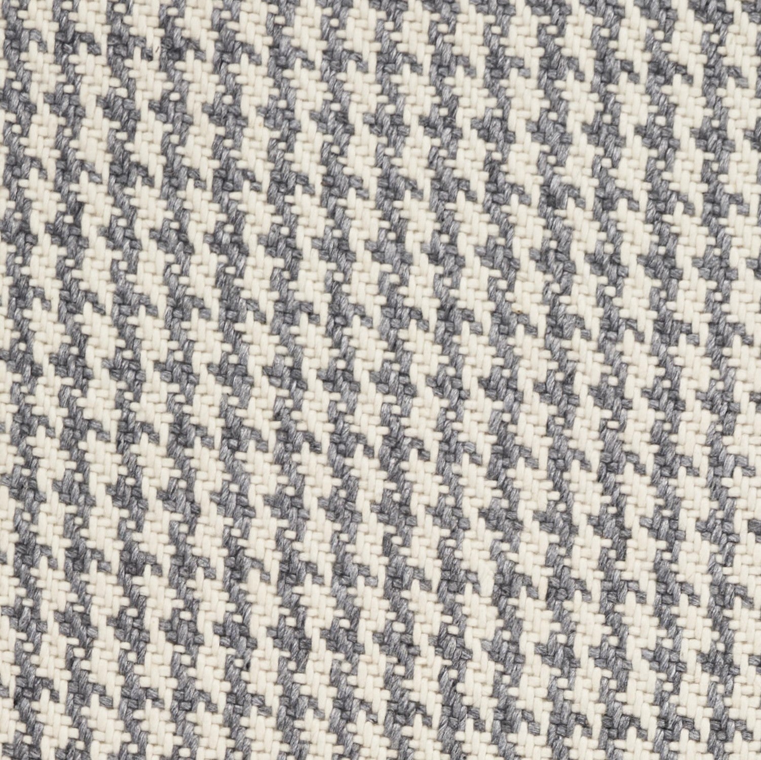 3'x5'  Ivory Grey Hand Woven Houndstooth With Braided Fringe Indoor Area Rug