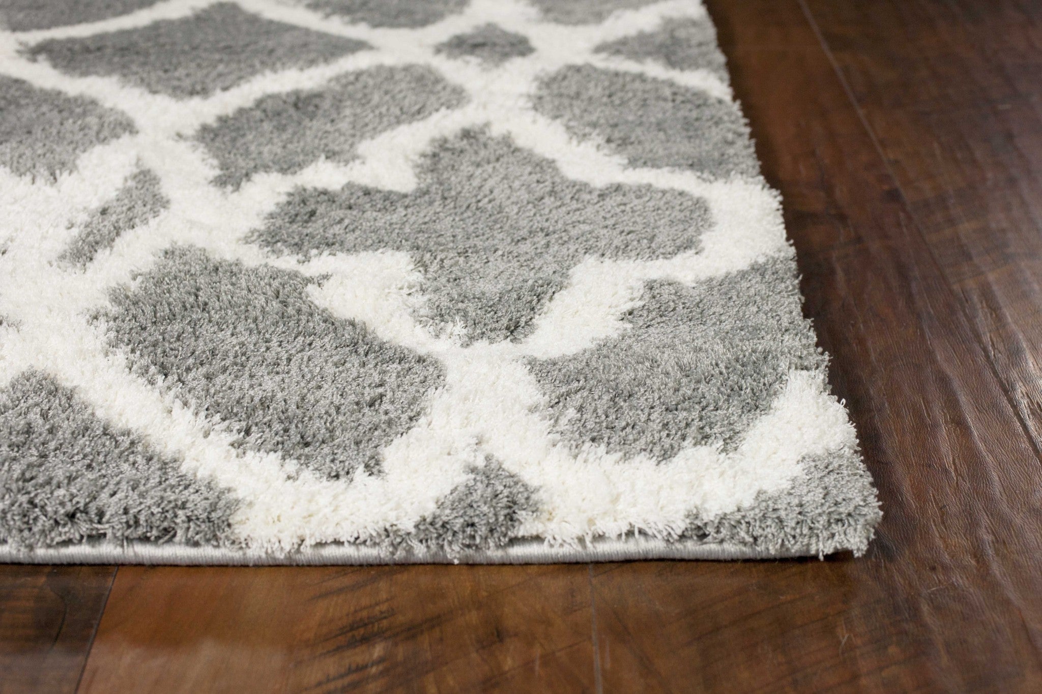 3' x 5' Grey or Ivory Vintage Pattern Area Rug