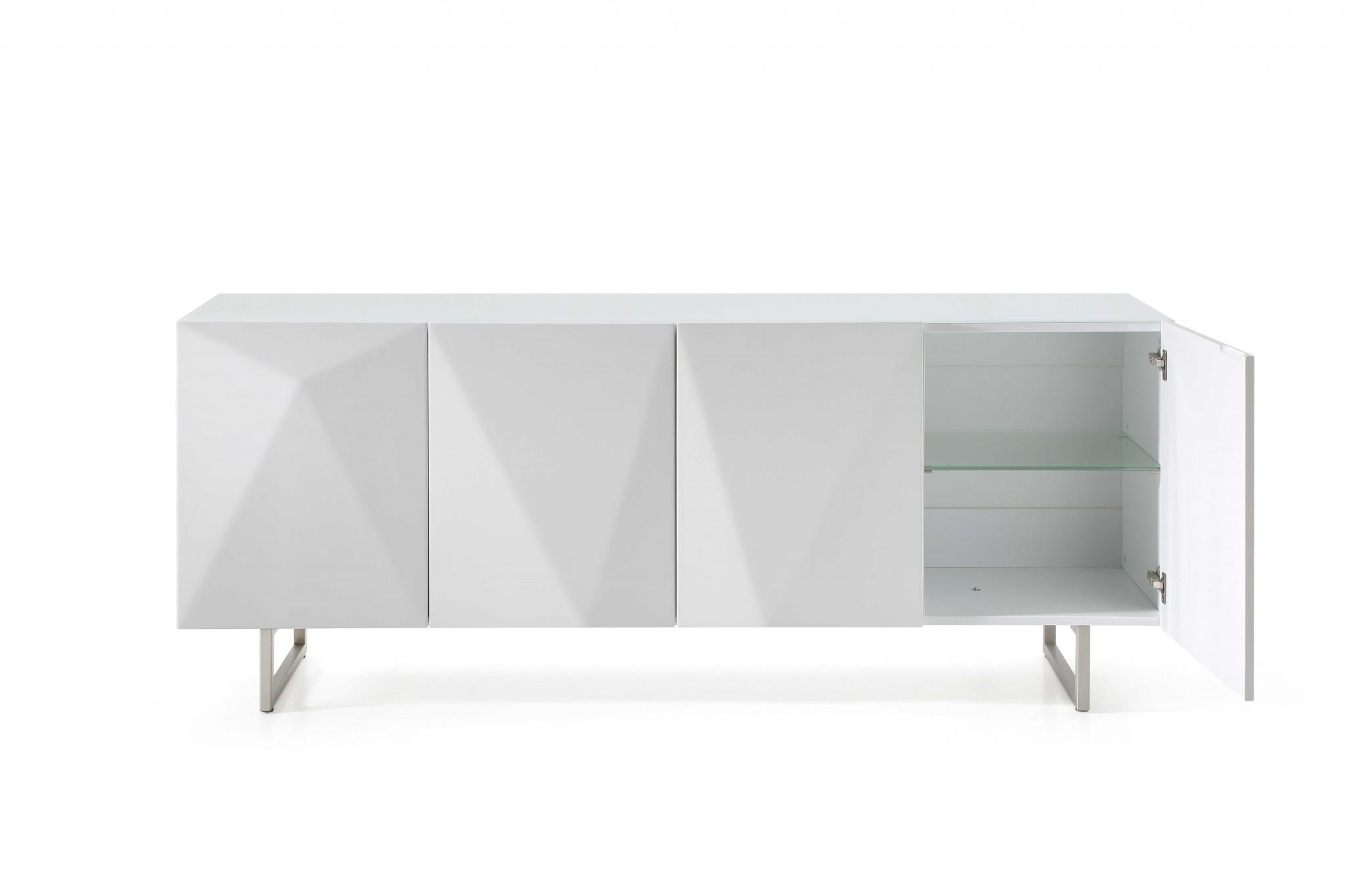 79 X 18 X 32 finish. Metal Buffet