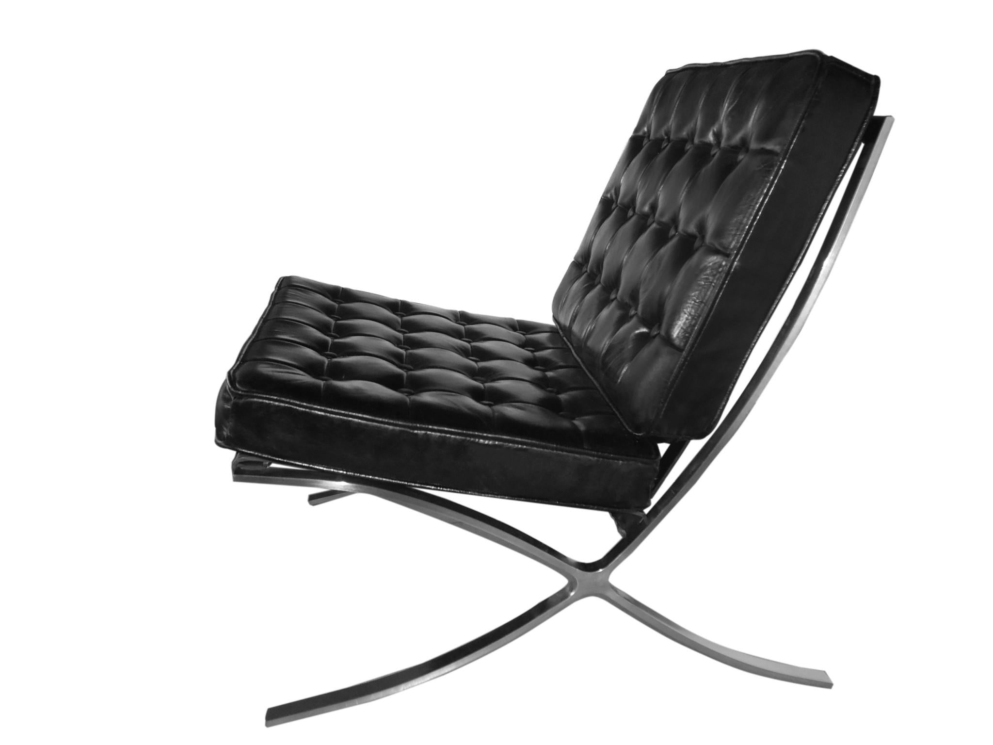 Black Full Leather Fireproof Foam Chair